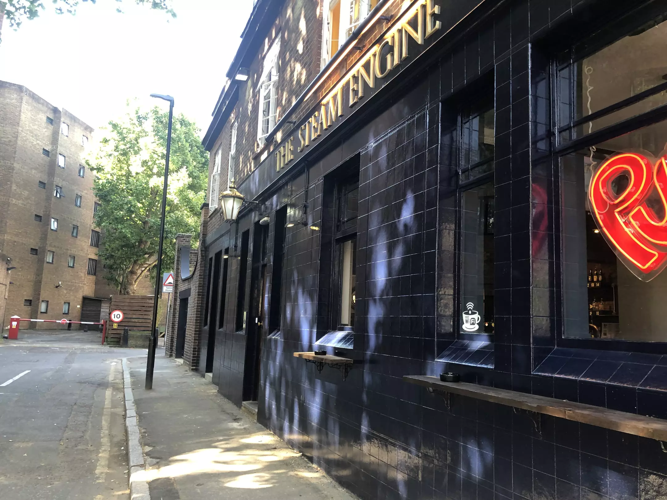 Alibaba https://cdn.alibaba.ir/ostorage/hotel-accommodation-images/69f26914eb1ae654aaa4c6f0_London-The-Steam-Engine-Waterloo-1.webp
