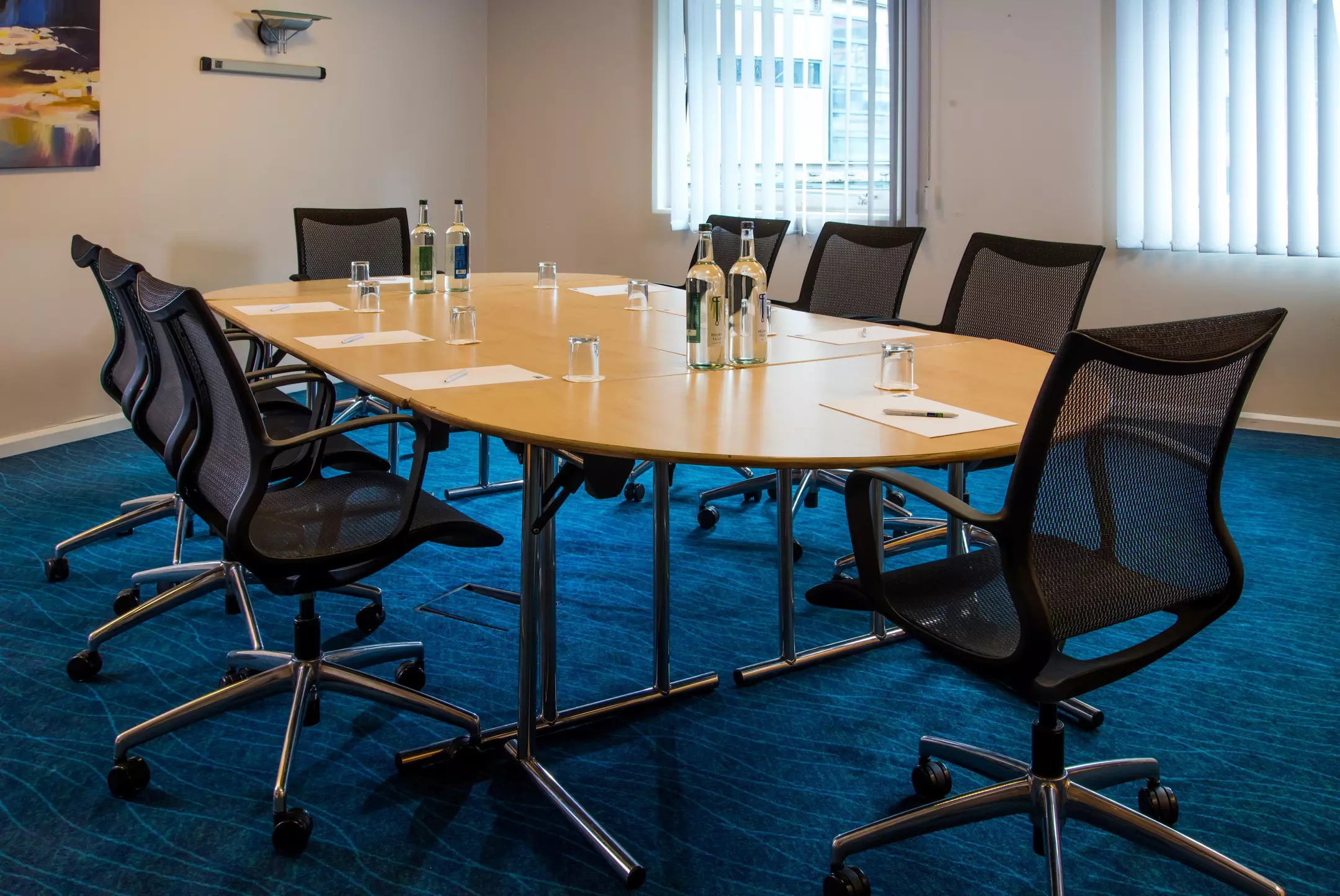 Alibaba https://cdn.alibaba.ir/ostorage/hotel-accommodation-images/69f2a569eb1ae654aaa4eb16_Newcastle-upon-Tyne-Holiday-Inn-Express-Newcastle-City-Centre-1.webp