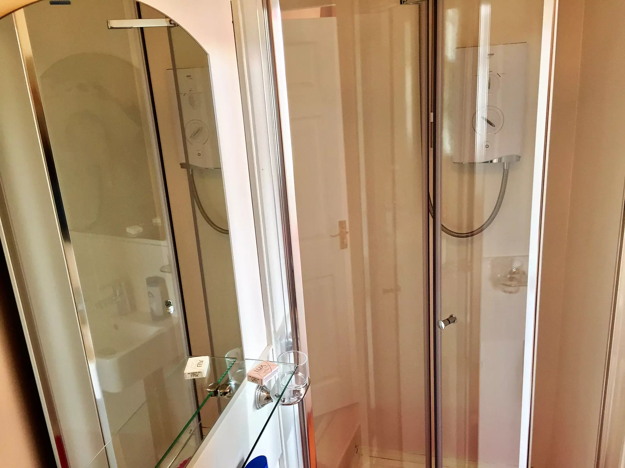 Alibaba https://cdn.alibaba.ir/ostorage/hotel-accommodation-images/69f2c325eb1ae654aaa4fe39_Edinburgh-16-Pilrig-Guest-House-1.webp