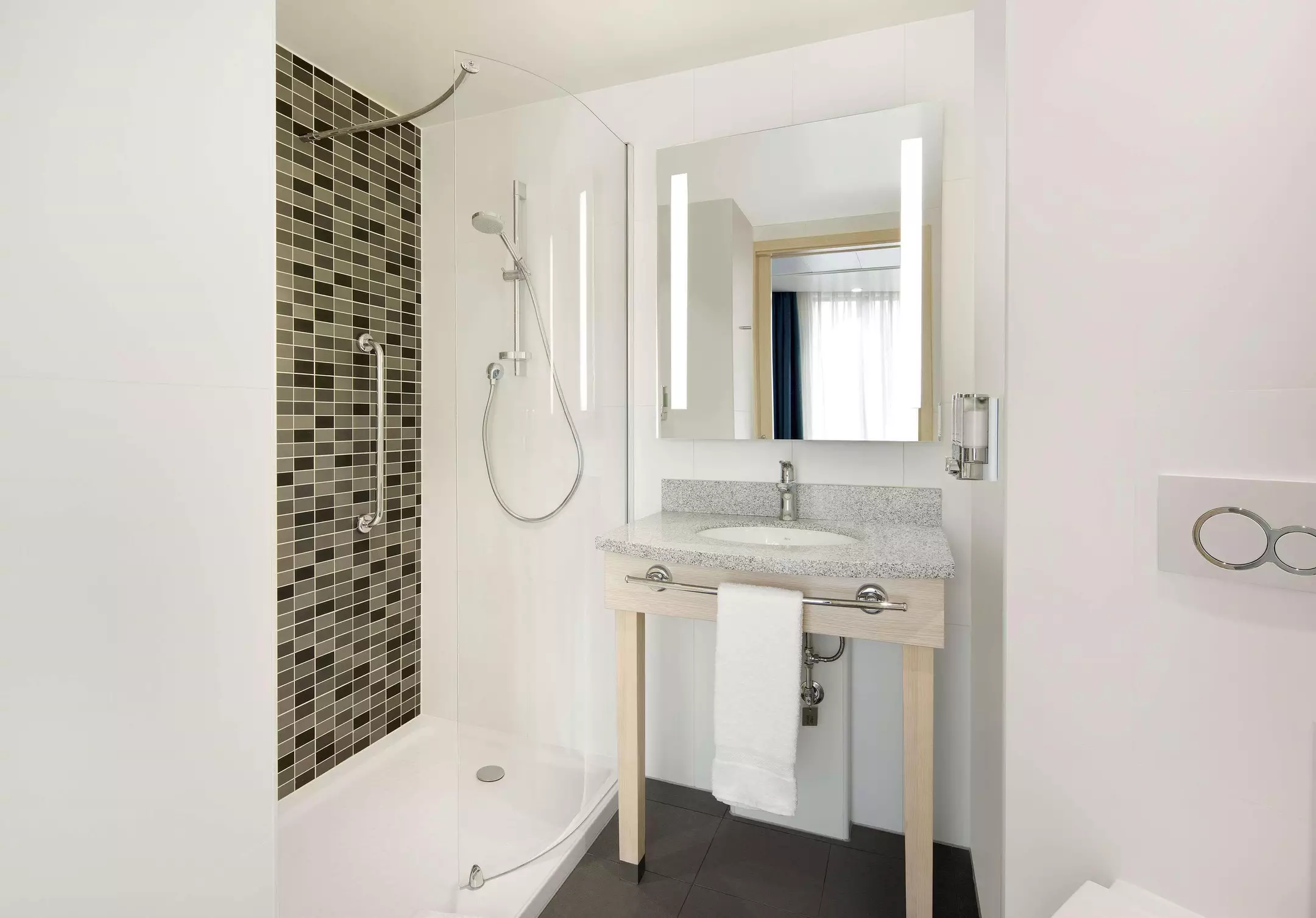 هتل Hampton by Hilton London Docklands لندن