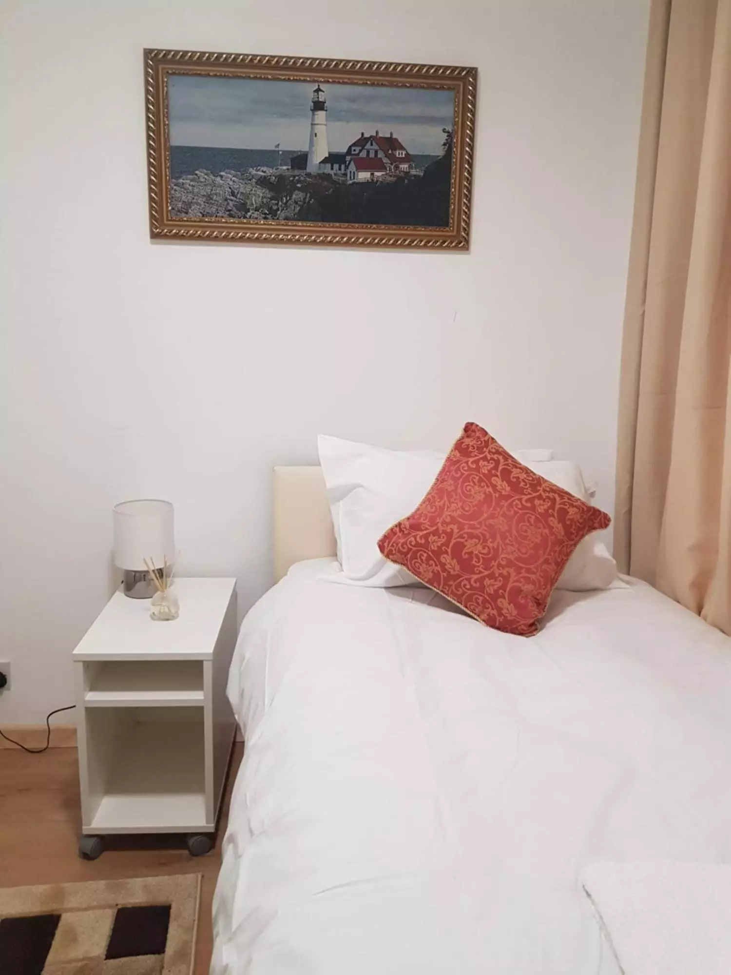 Alibaba https://cdn.alibaba.ir/ostorage/hotel-accommodation-images/69f2f3b2eb1ae654aaa51bc8_London-Forest-In-City-Lodge-1.webp