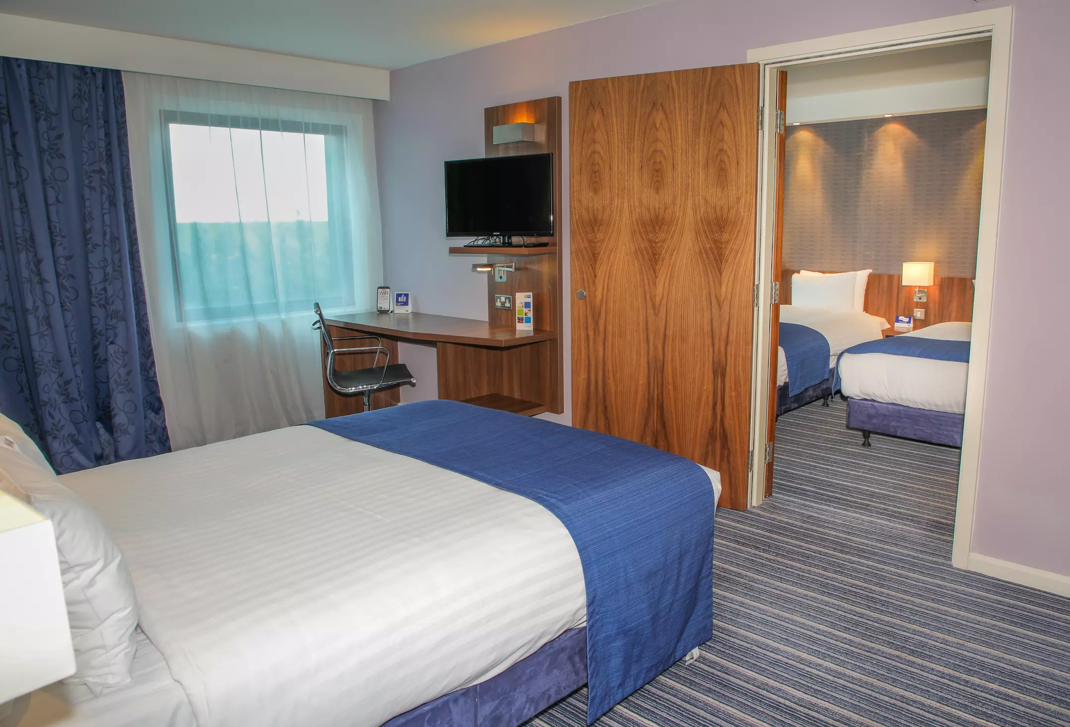Alibaba https://cdn.alibaba.ir/ostorage/hotel-accommodation-images/69f363d4eb1ae654aaa55e04_Slough-Holiday-Inn-Express-London-Heathrow-T5-1.webp