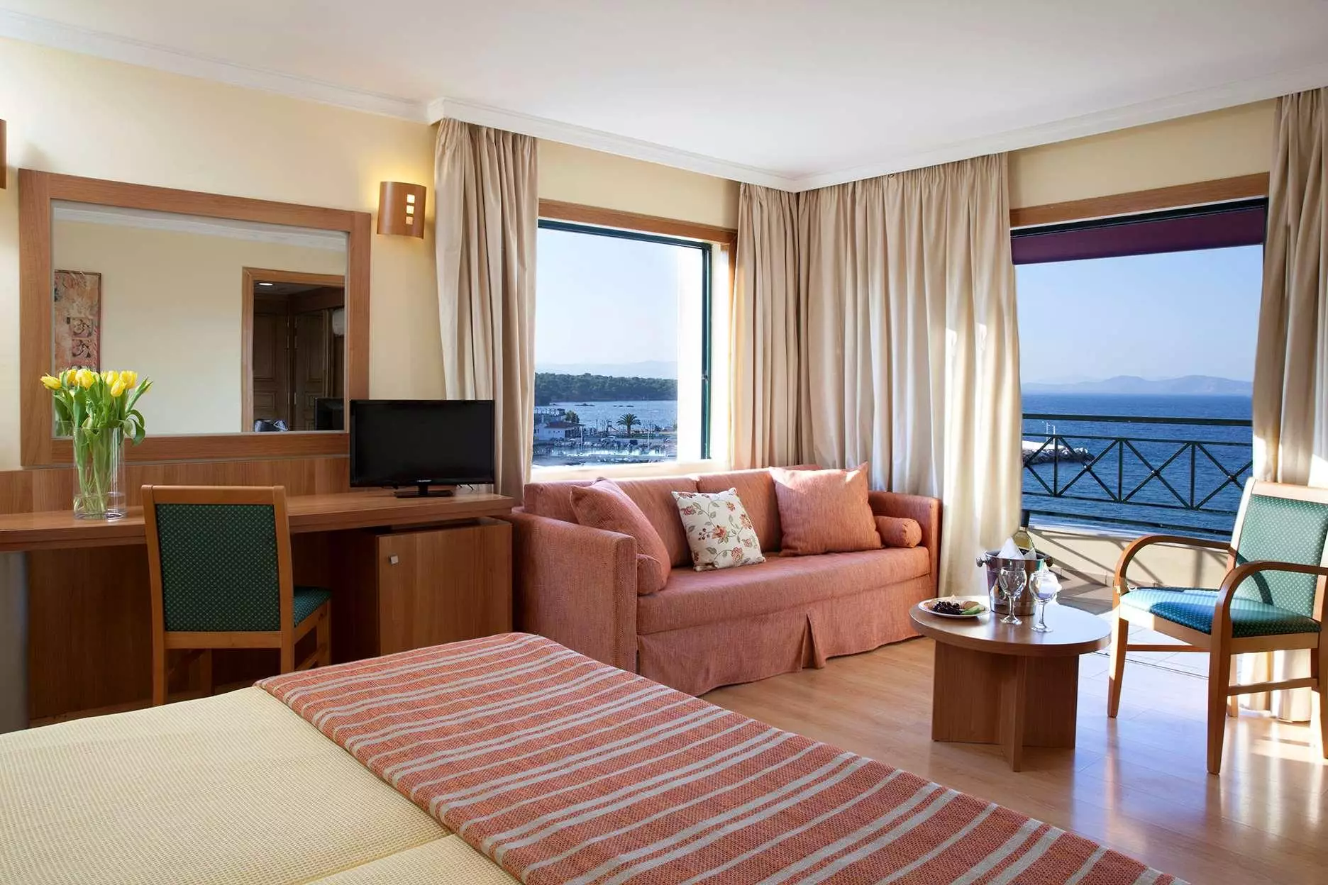 Alibaba https://cdn.alibaba.ir/ostorage/hotel-accommodation-images/69f4030d61ec039ef758a15f_Nea-Makri-Ramada-Attica-Riviera-1.webp
