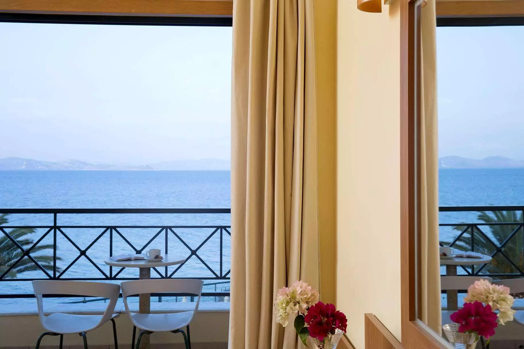 هتل Ramada Attica Riviera  Nea Makri