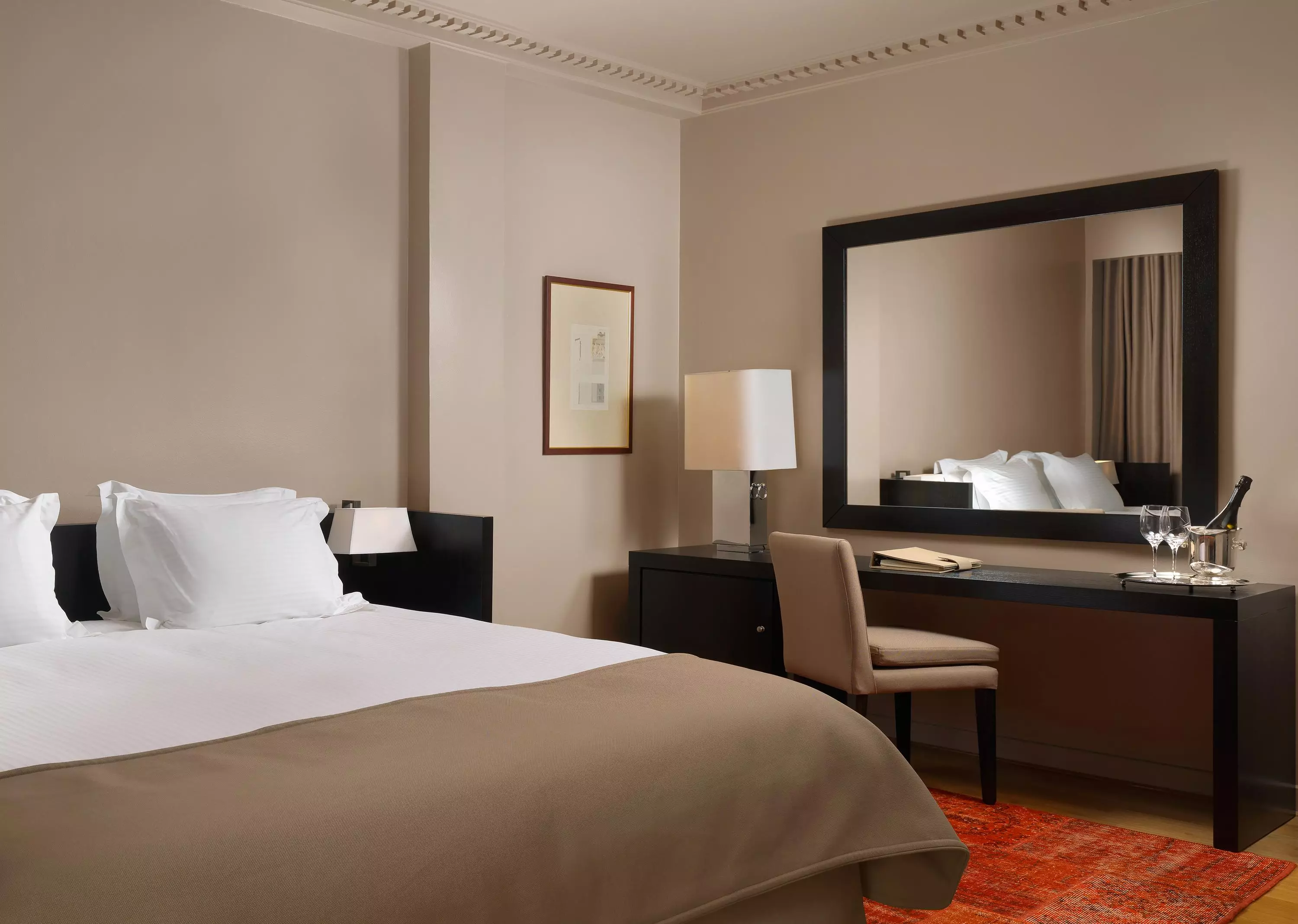 هتل NJV Athens Plaza آتن