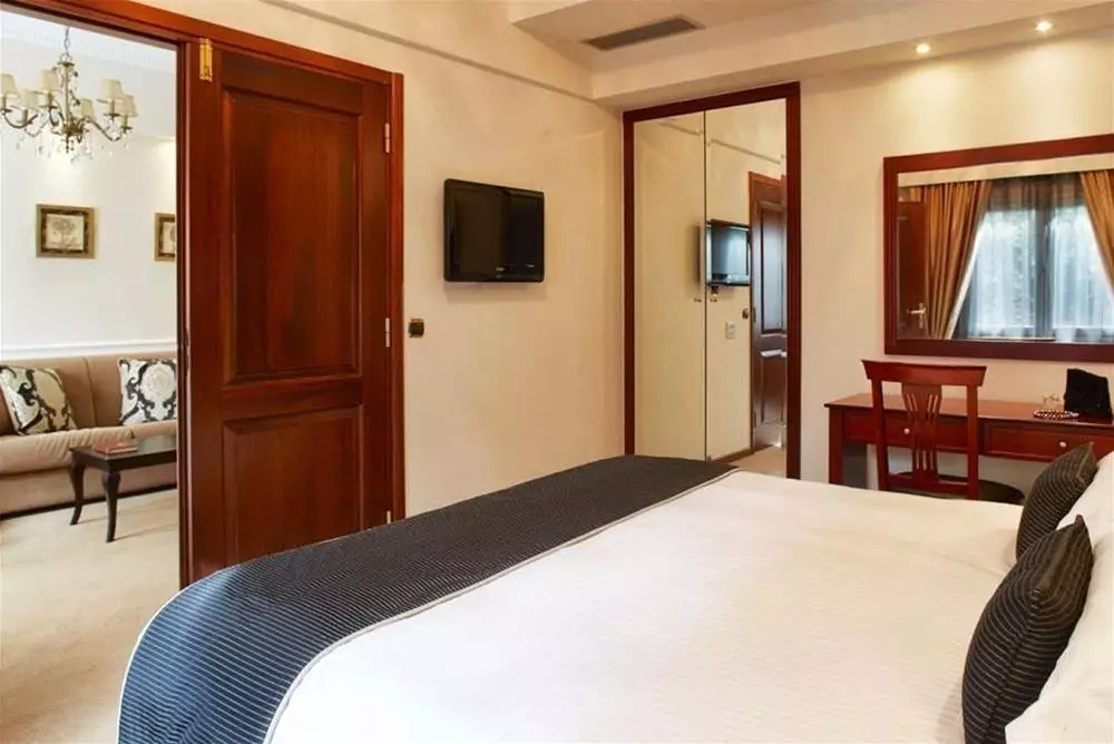Alibaba https://cdn.alibaba.ir/ostorage/hotel-accommodation-images/69f467f561ec039ef758dadd_Athen-Ava-Hotel--Suites-1.webp