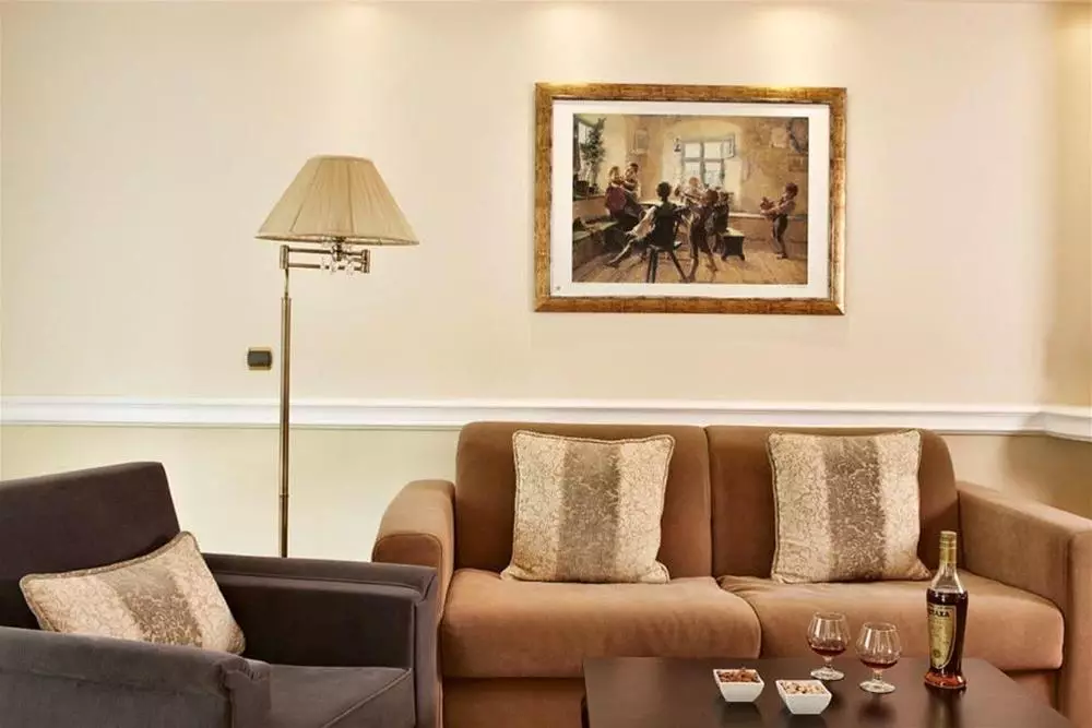 هتل Ava Hotel & Suites آتن