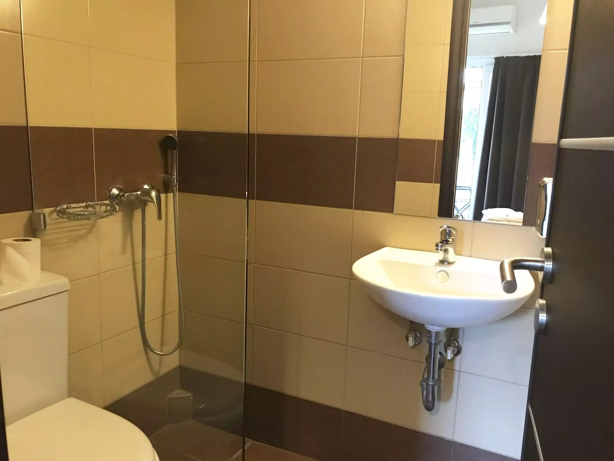هتل Pella Inn Hostel آتن