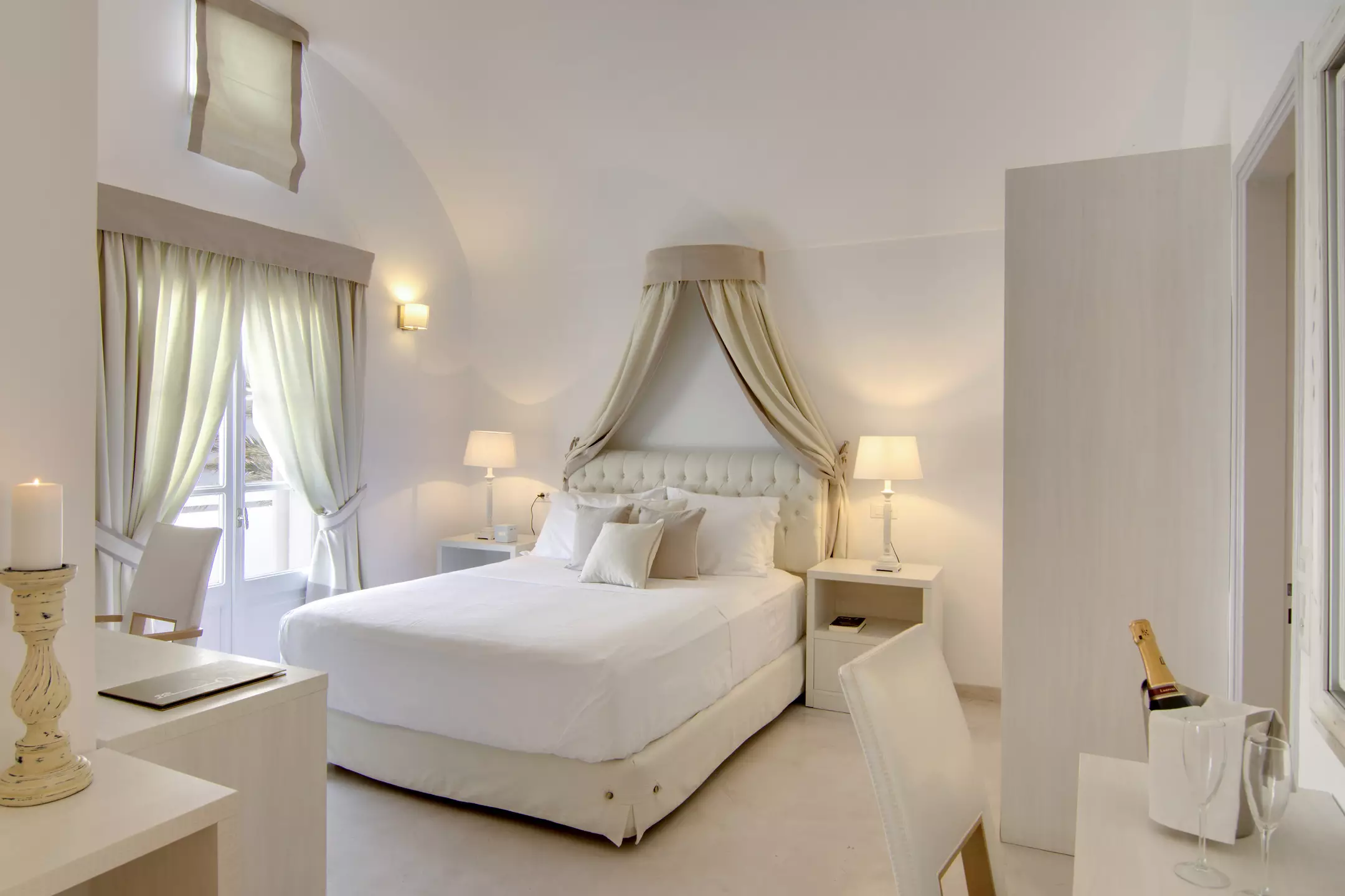 Alibaba https://cdn.alibaba.ir/ostorage/hotel-accommodation-images/69f5624161ec039ef7596cbc_Oia-Santorini-Secret-Suites--Spa-1.webp