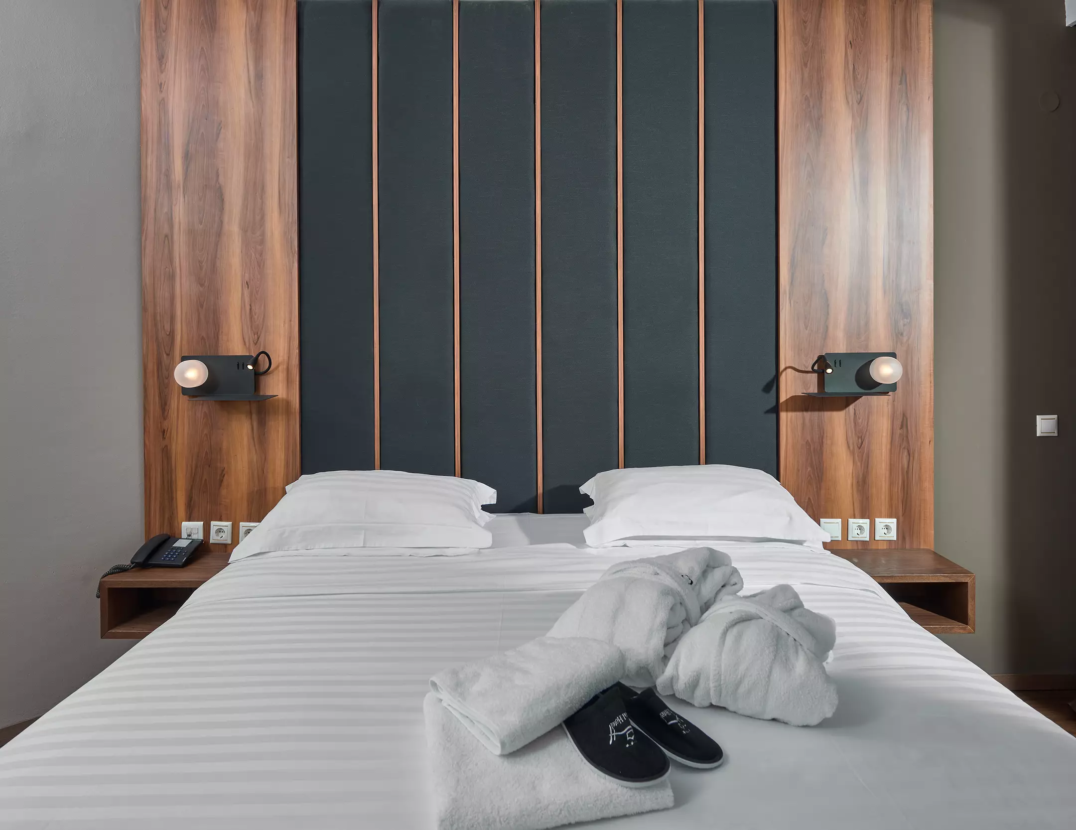 هتل Royal Hotel Perea