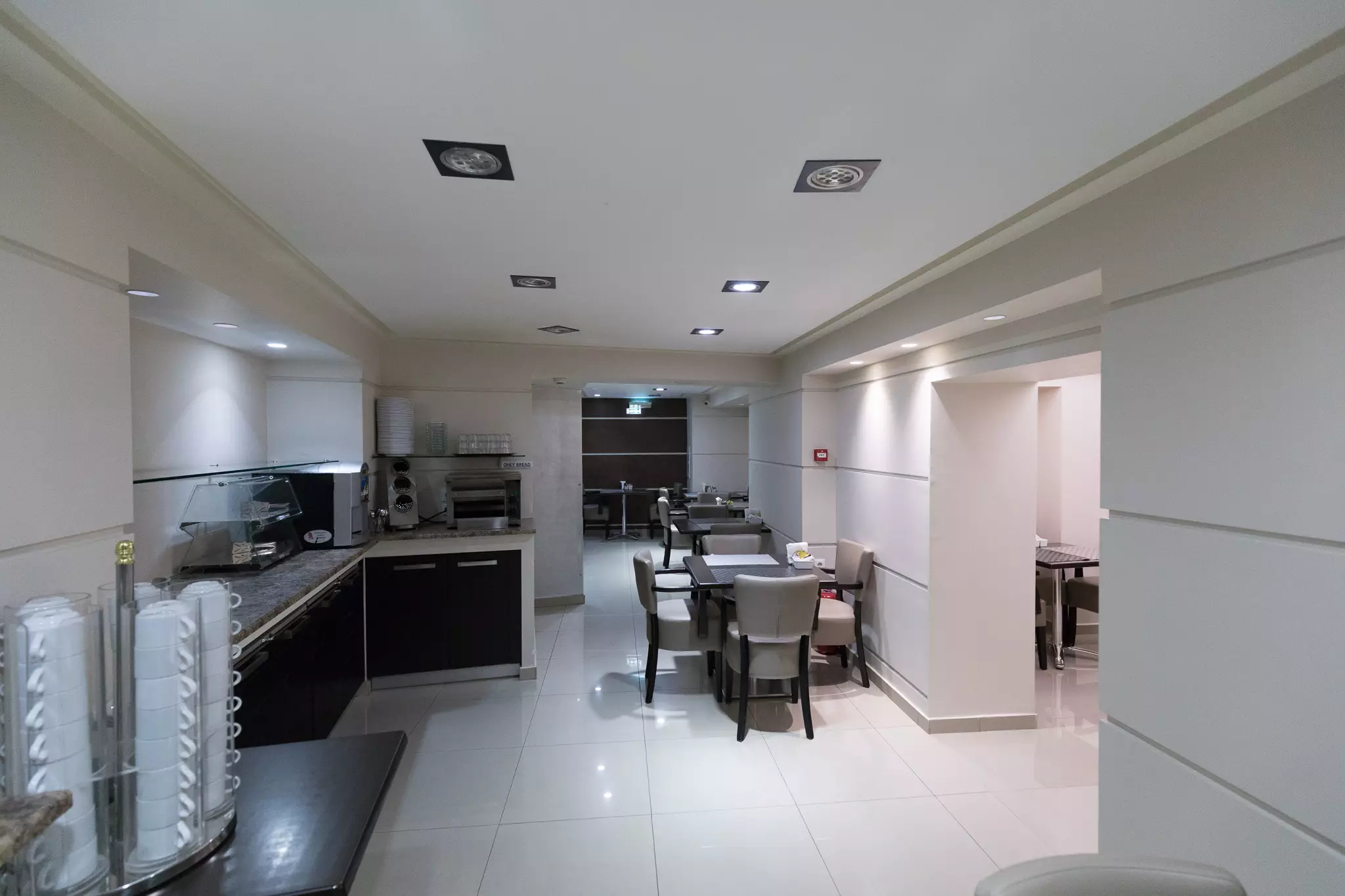 Alibaba https://cdn.alibaba.ir/ostorage/hotel-accommodation-images/69f6894761ec039ef75a14e3_Athen-Epidavros-1.webp