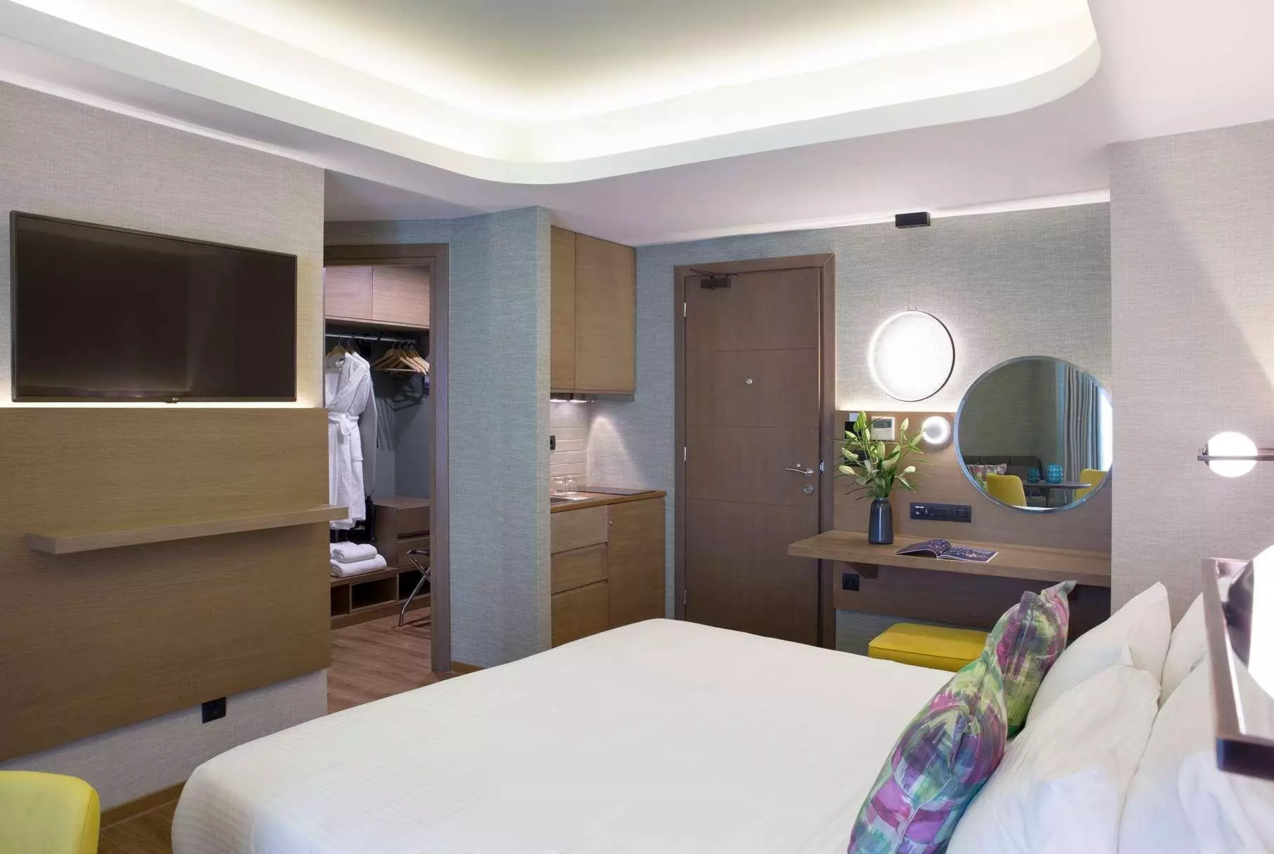 Alibaba https://cdn.alibaba.ir/ostorage/hotel-accommodation-images/69f68de461ec039ef75a17a8_Athen-Wyndham-Athens-Residence-1.webp