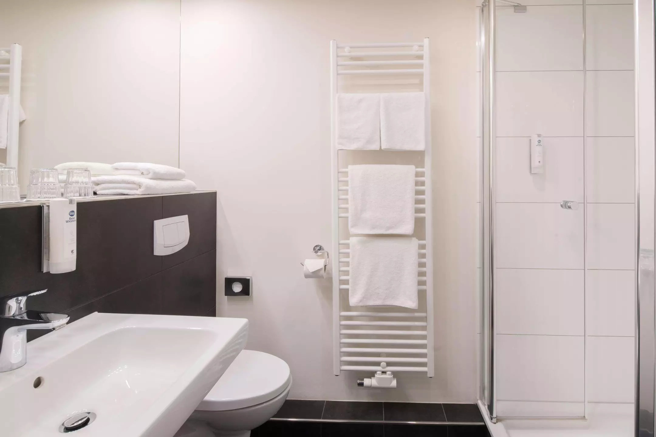 Alibaba https://cdn.alibaba.ir/ostorage/hotel-accommodation-images/69f6e0fa61ec039ef75a483e_Hamburg-Best-Western-Hotel-Hamburg-International-1.webp