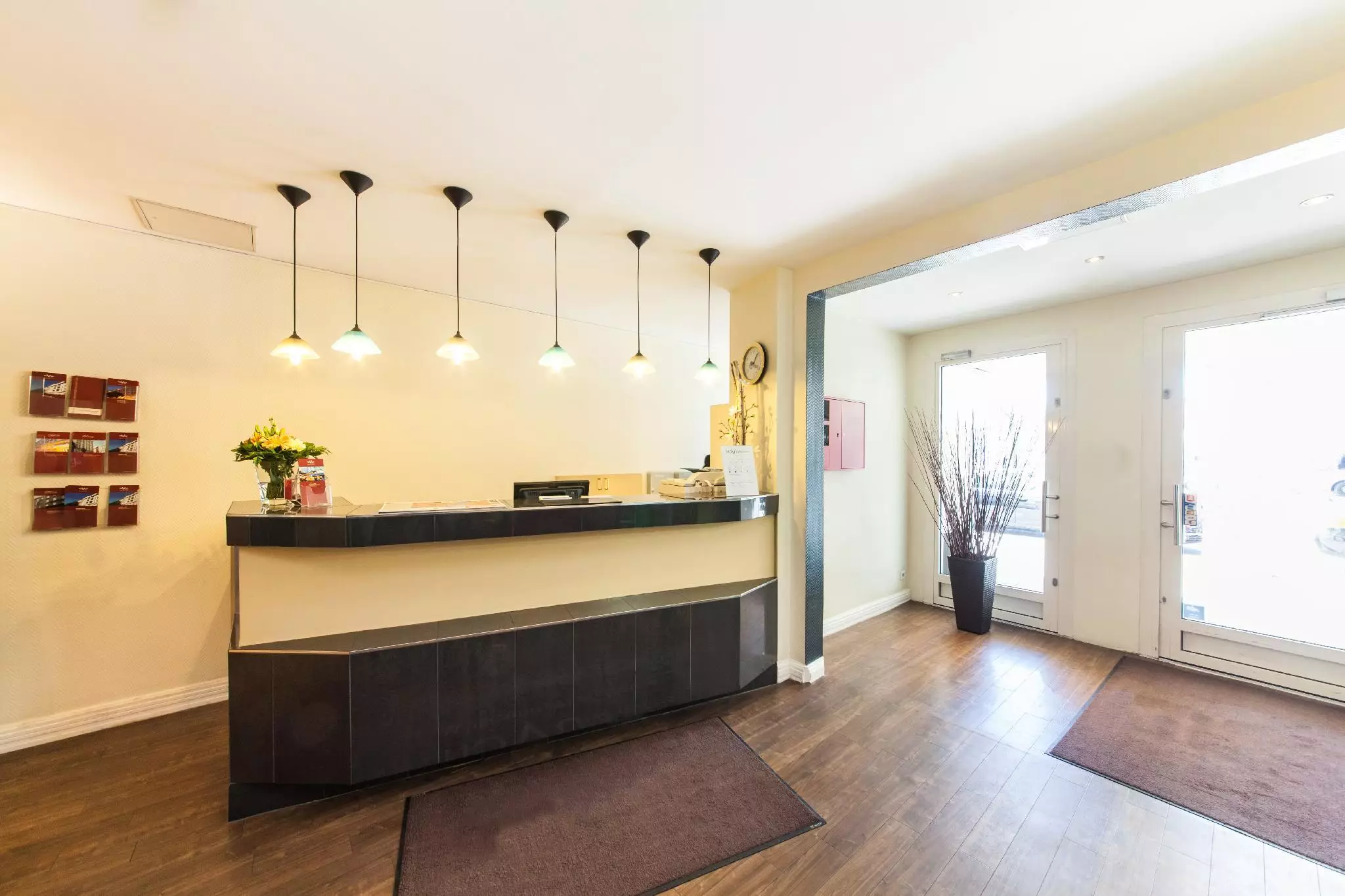 هتل Novum Hotel Continental Hamburg هامبورگ