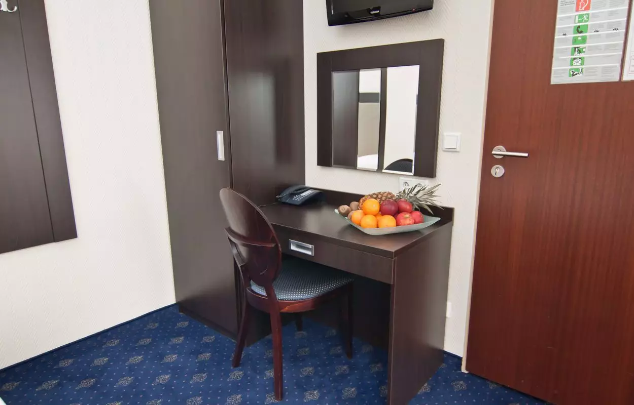 هتل Novum Hotel Continental Hamburg هامبورگ