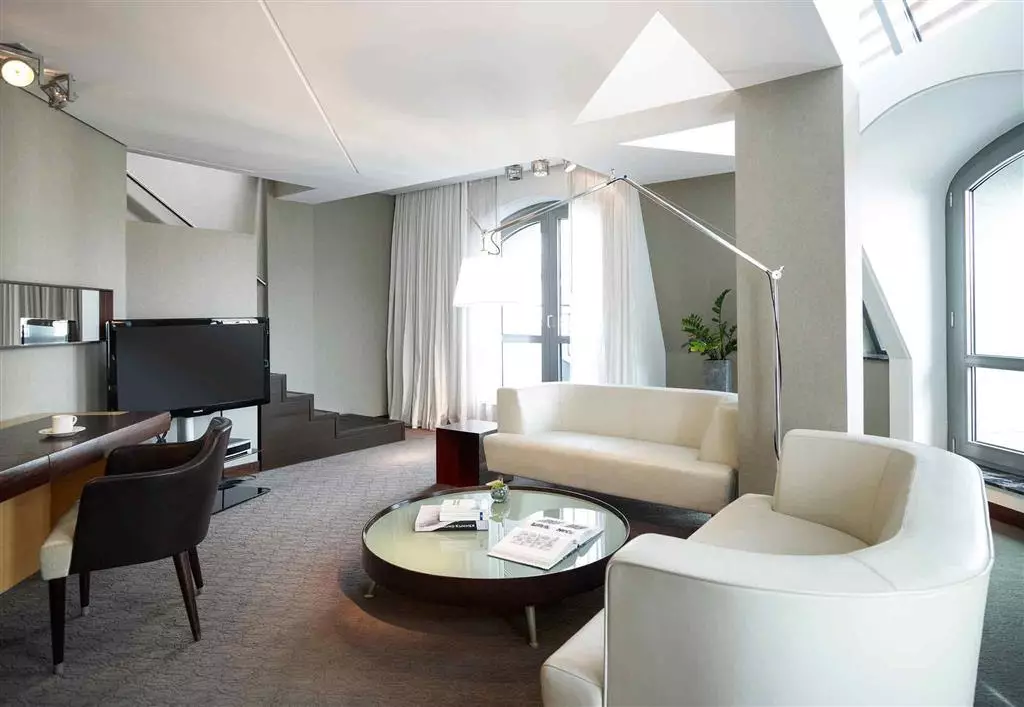 https://cdn.alibaba.ir/ostorage/hotel-accommodation-images/69f6fa5e61ec039ef75a579b_Berlin-Hotel-Luc-Autograph-Collection-4.webp