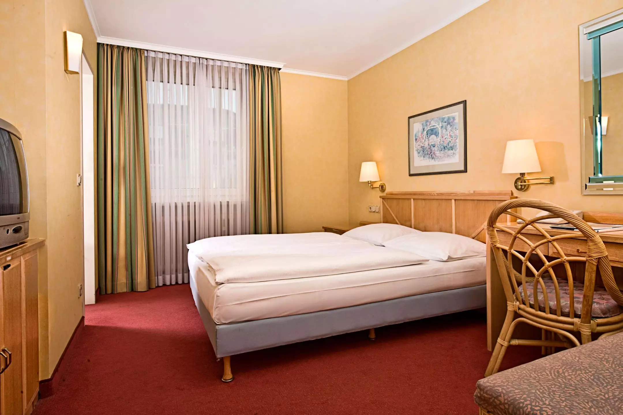 هتل TRYP by Wyndham Köln City Centre کلن