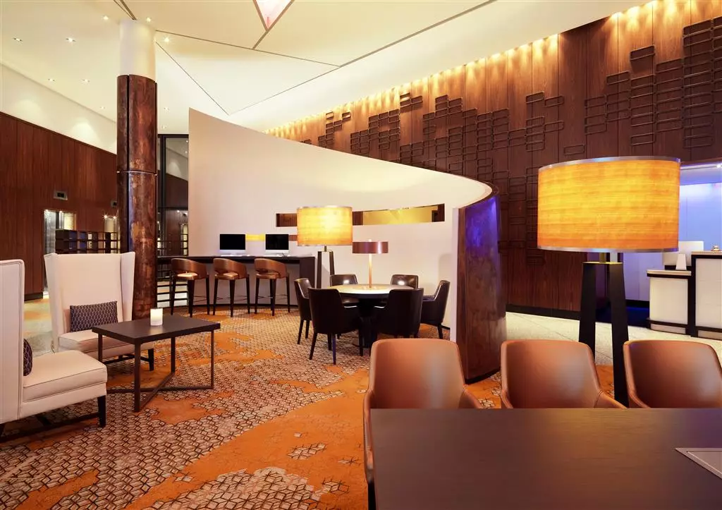 هتل Sheraton Berlin Grand Hotel Esplanade برلین