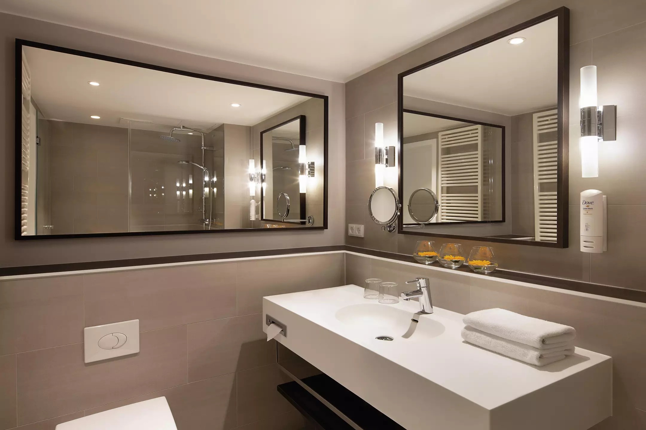 هتل Holiday Inn Berlin City Center East Prenzlauer Berg برلین