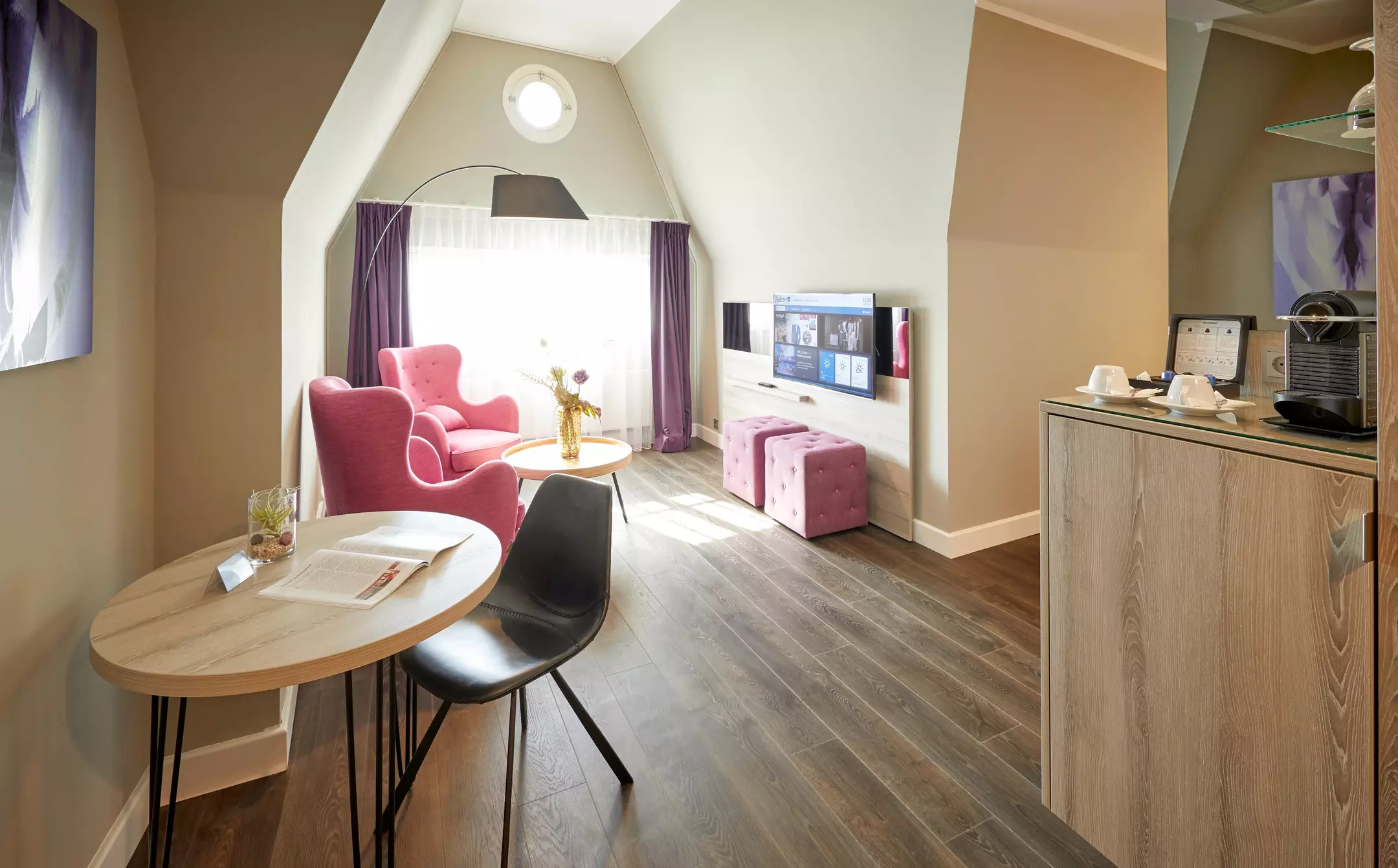 Alibaba https://cdn.alibaba.ir/ostorage/hotel-accommodation-images/69f7154beb1ae654aaa5846d_Bremen-Radisson-Blu-Hotel-Bremen-1.webp