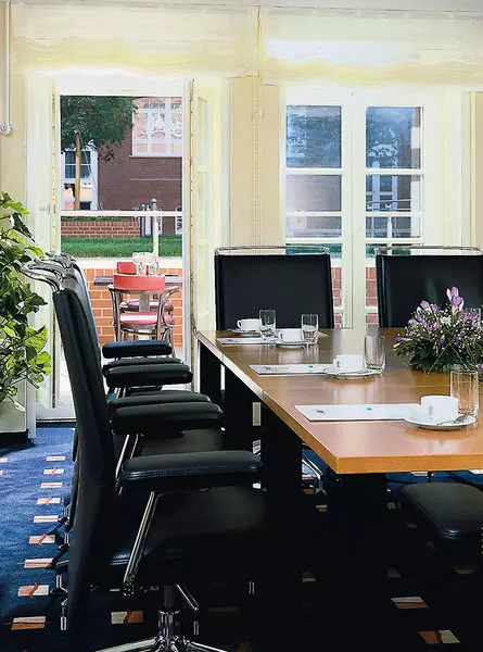 هتل Select Hotel Berlin Ostbahnhof برلین