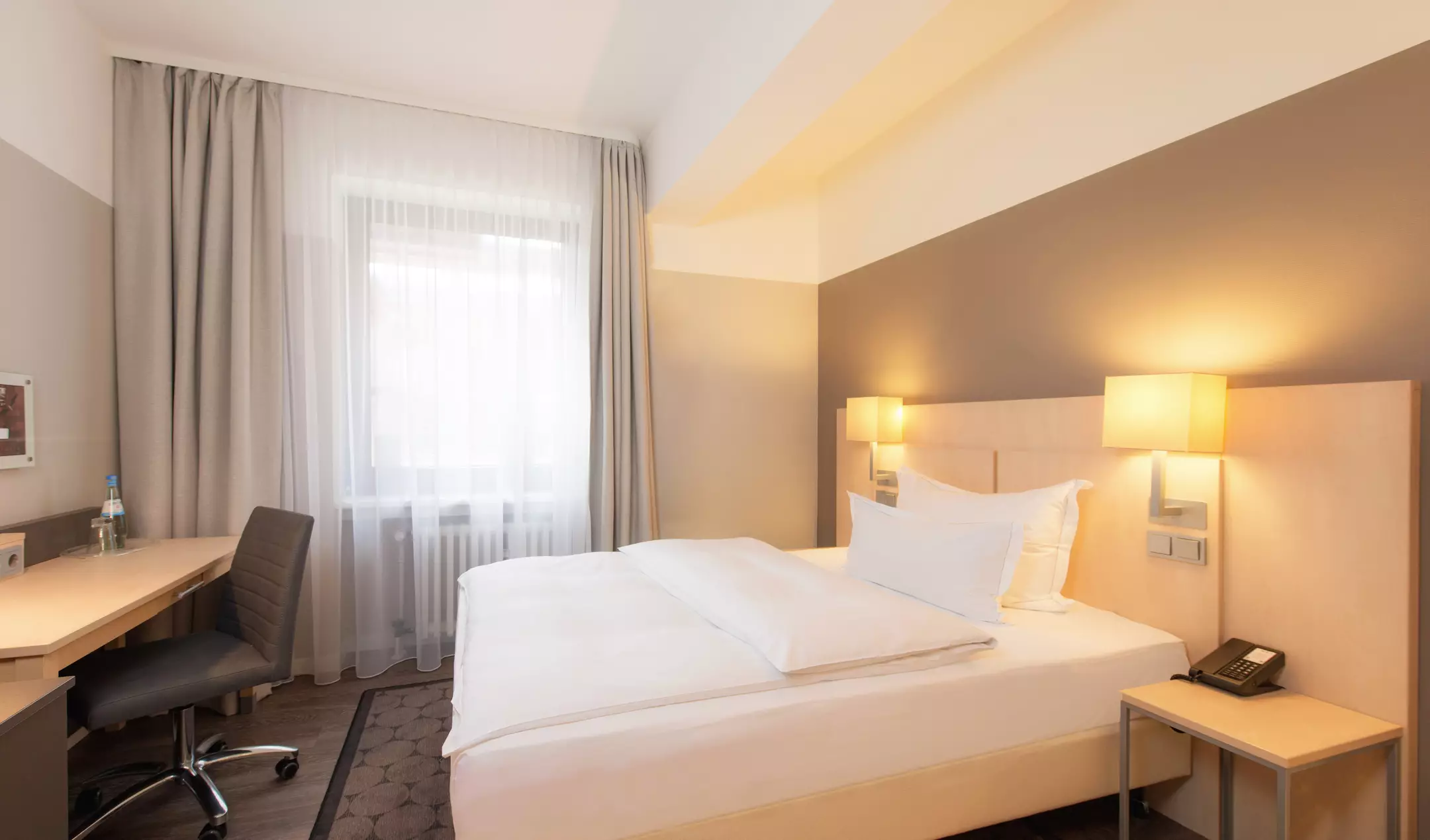 هتل Hotel Lyskirchen Köln کلن