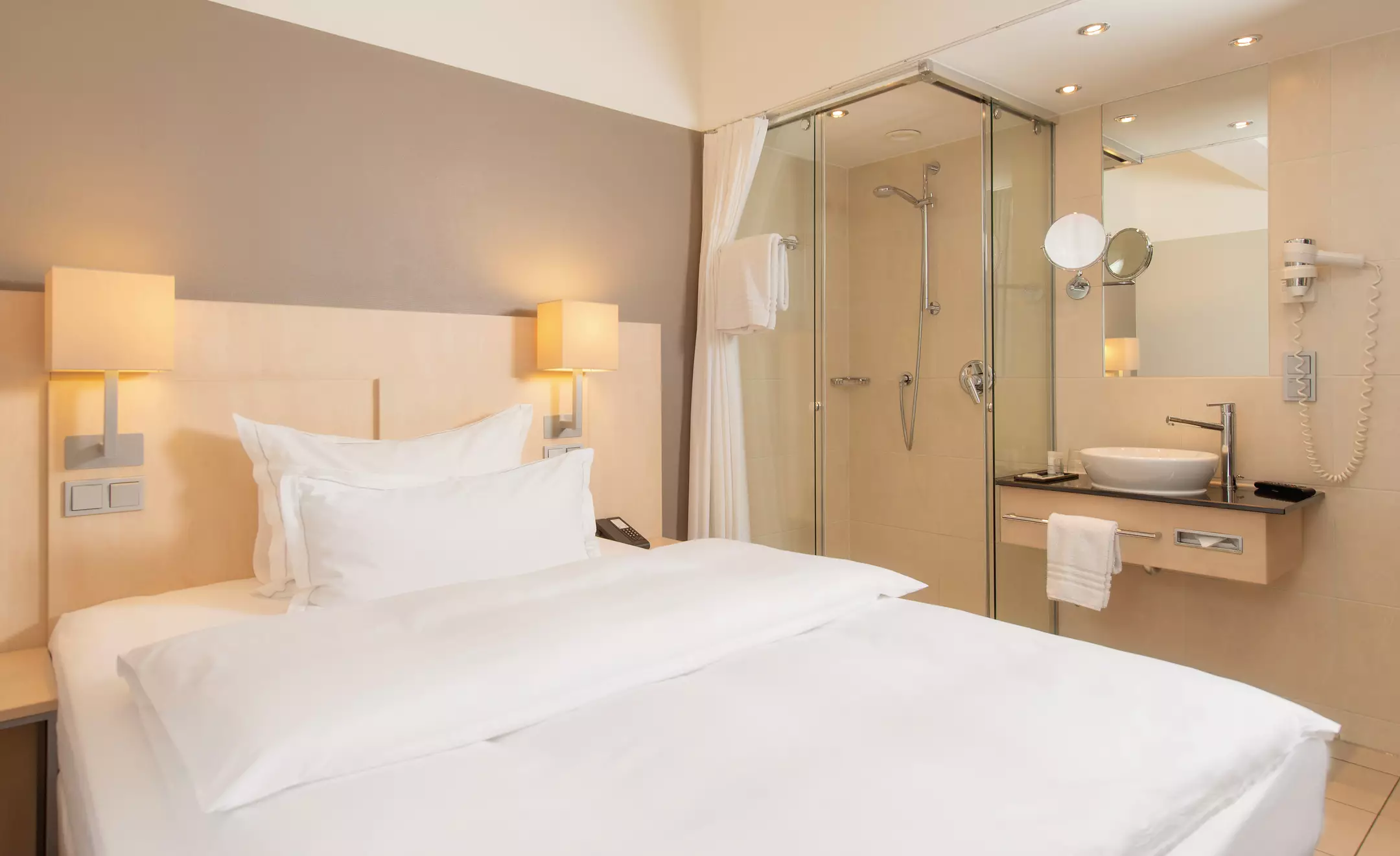 هتل Hotel Lyskirchen Köln کلن