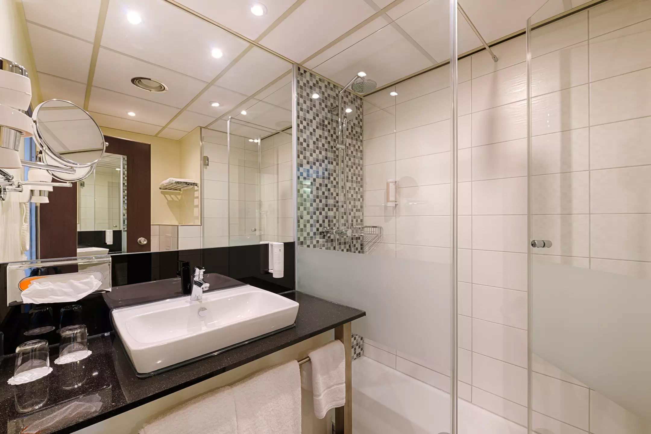 هتل NOVINA HOTEL Wöhrdersee نورمبرگ