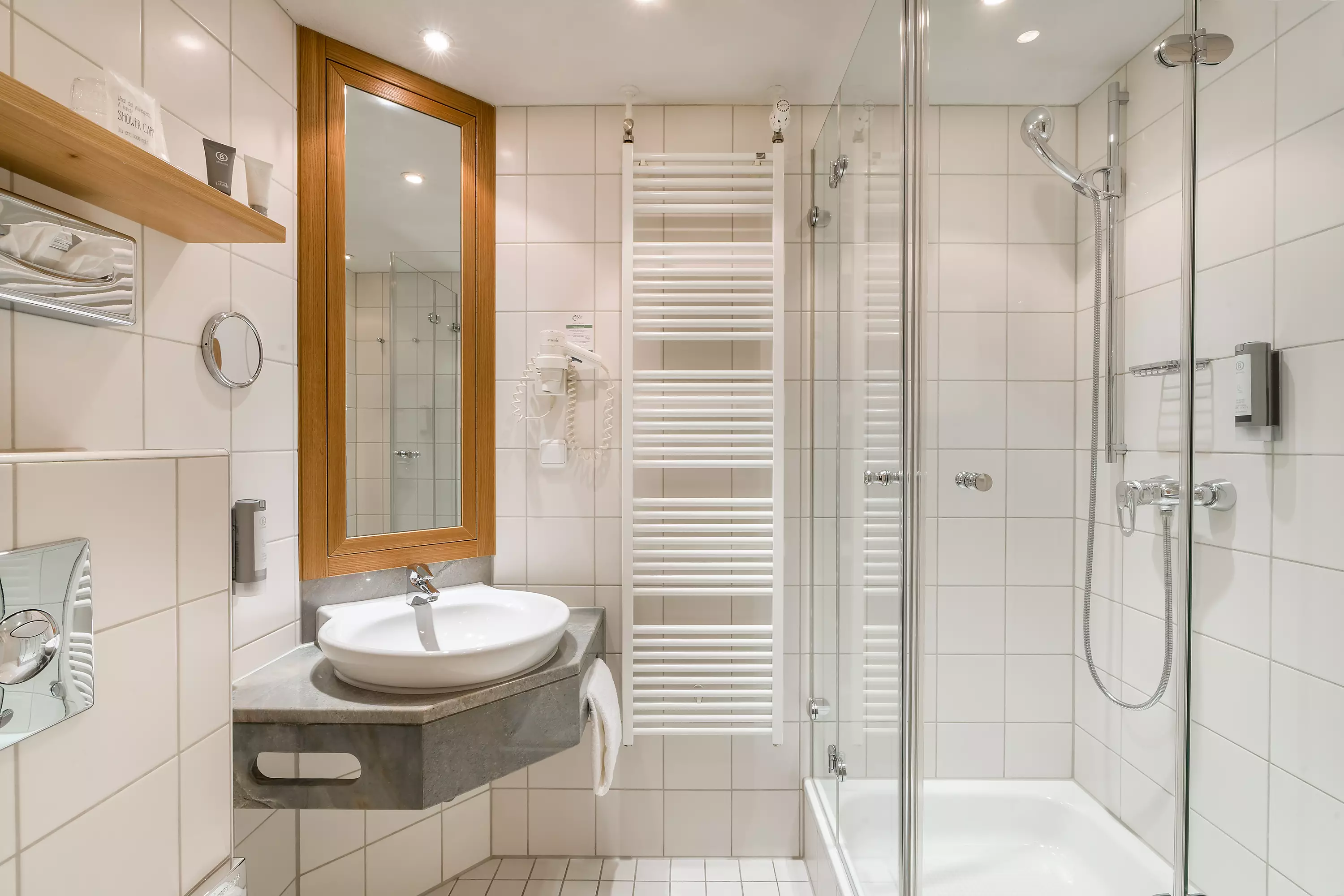 Alibaba https://cdn.alibaba.ir/ostorage/hotel-accommodation-images/69f73639eb1ae654aaa59850_Essen-Select-Hotel-Handelshof-Essen-1.webp