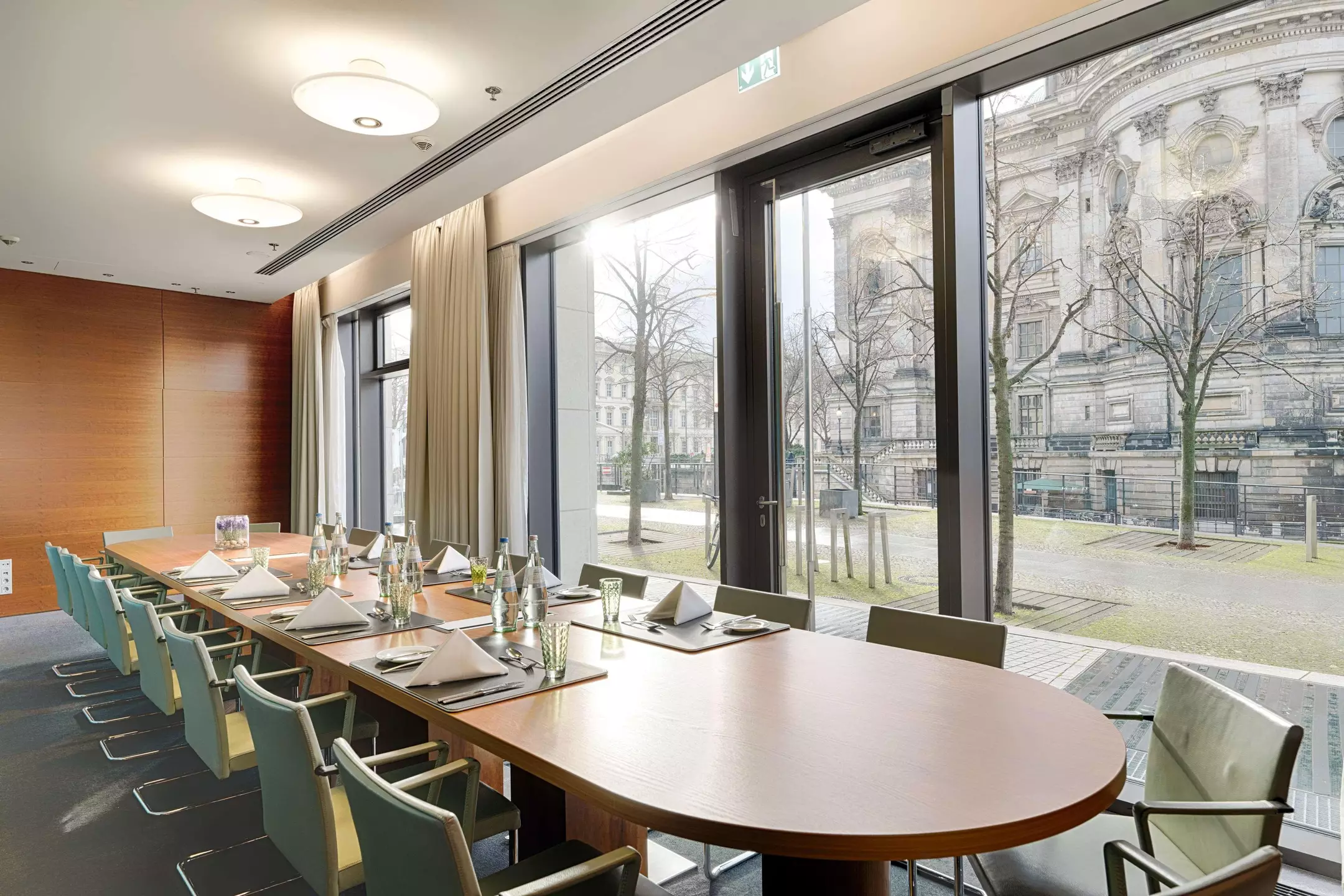 هتل Radisson Collection Hotel, Berlin برلین