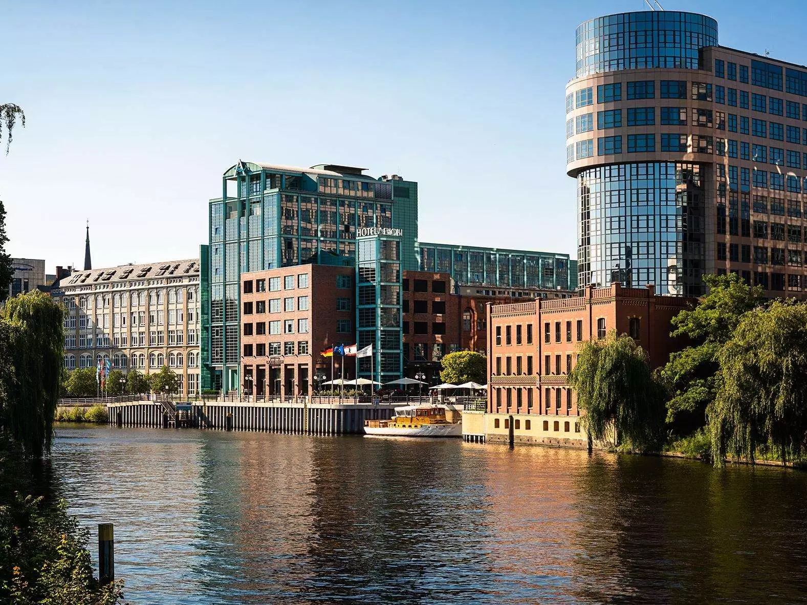 هتل Ameron Hotel Abion Spreebogen Waterside برلین