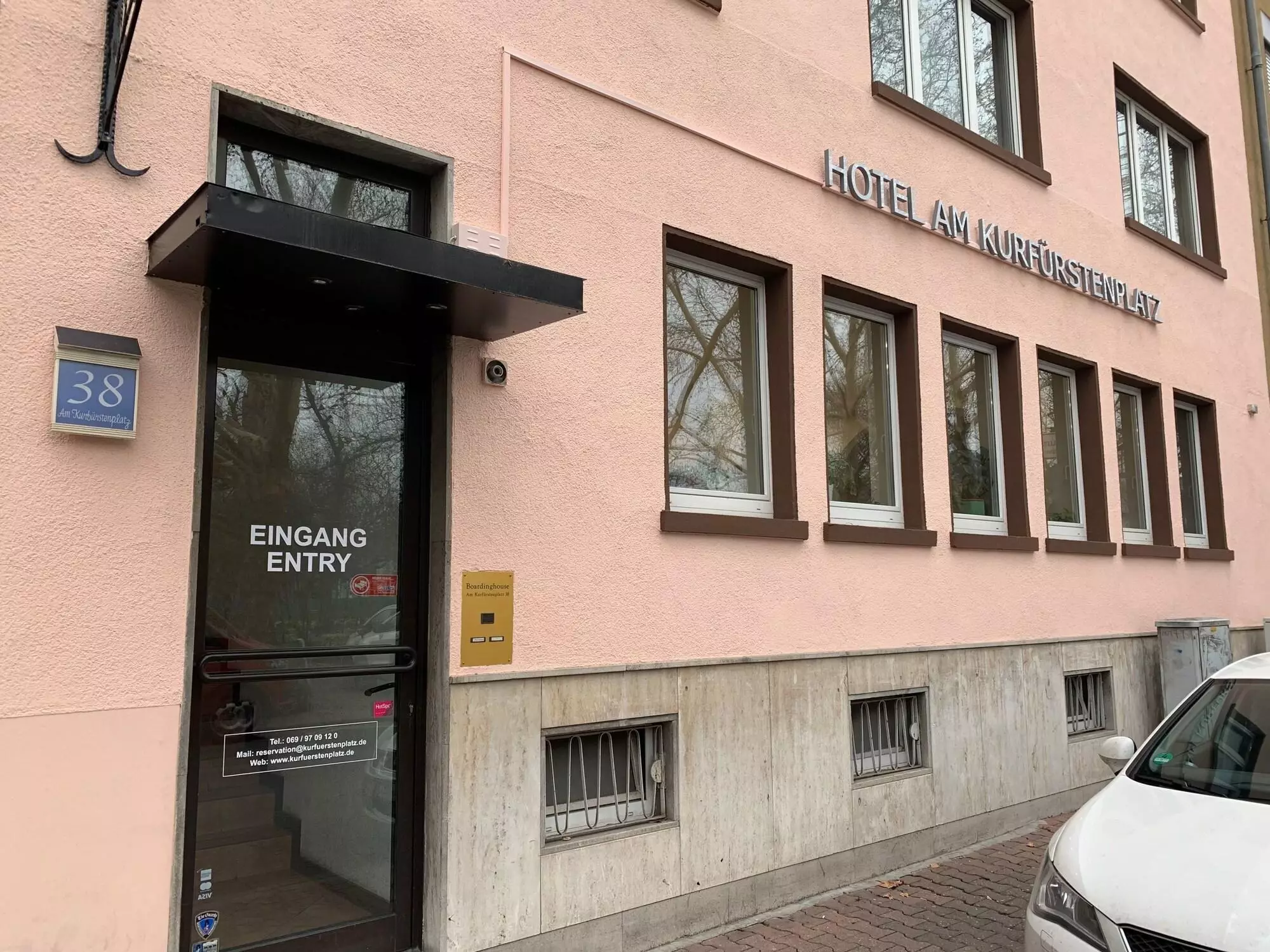 Alibaba https://cdn.alibaba.ir/ostorage/hotel-accommodation-images/69f775b361ec039ef75a7472_Frankfurt-am-Main-Am-Kurfuerstenplatz-1.webp