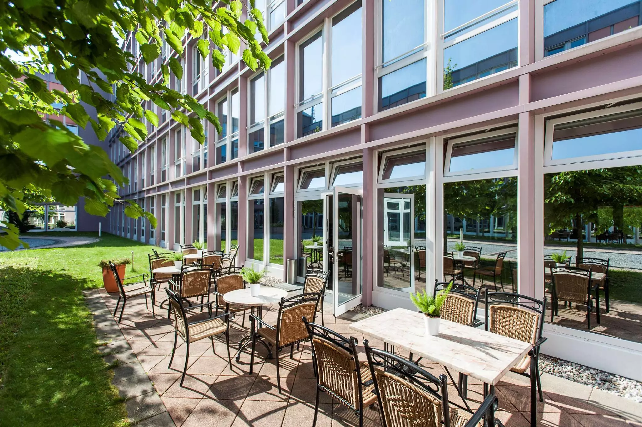 هتل AZIMUT Hotel Munich مونیخ