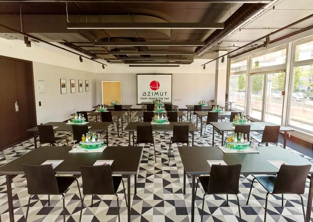 هتل AZIMUT Hotel Munich مونیخ