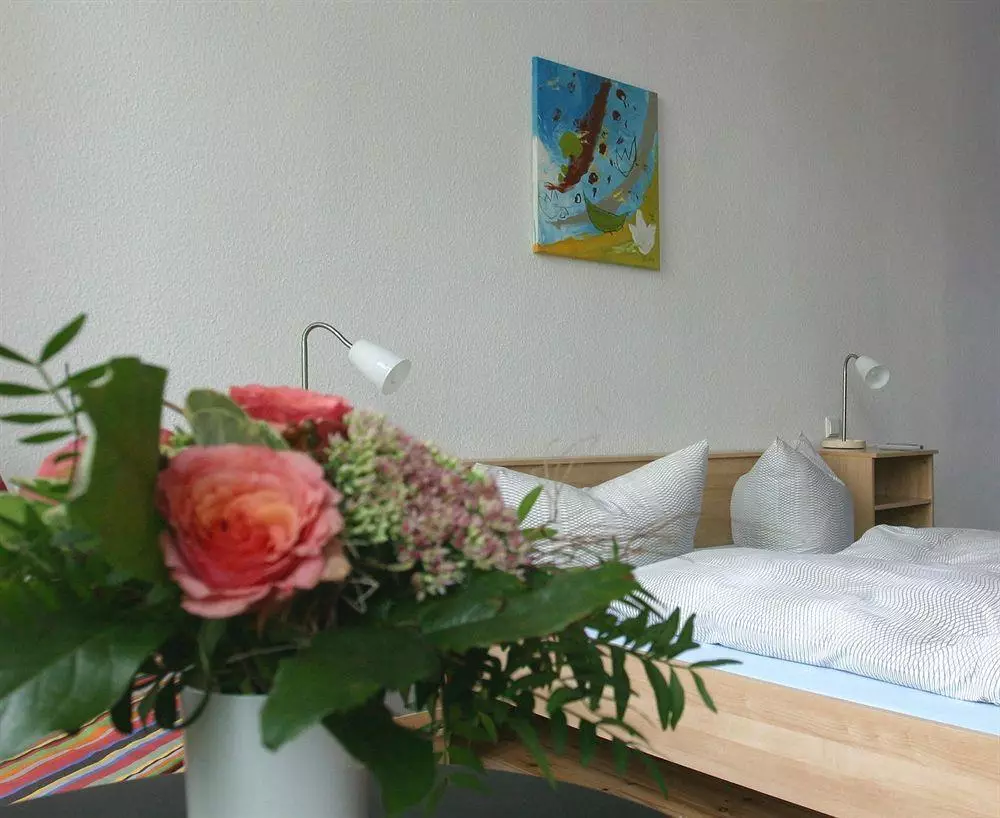 https://cdn.alibaba.ir/ostorage/hotel-accommodation-images/69f778a461ec039ef75a773b_Berlin-Pension-Peters-4.webp