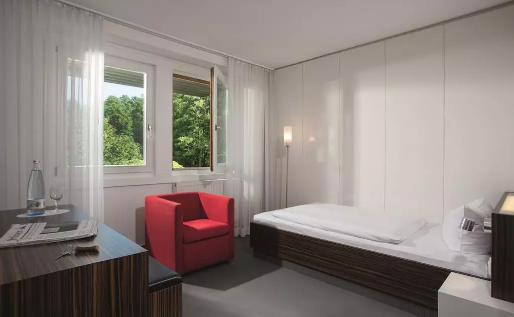 Alibaba https://cdn.alibaba.ir/ostorage/hotel-accommodation-images/69f7b2f161ec039ef75aa54a_Berlin-Das-Schm-ckwitz-1.webp