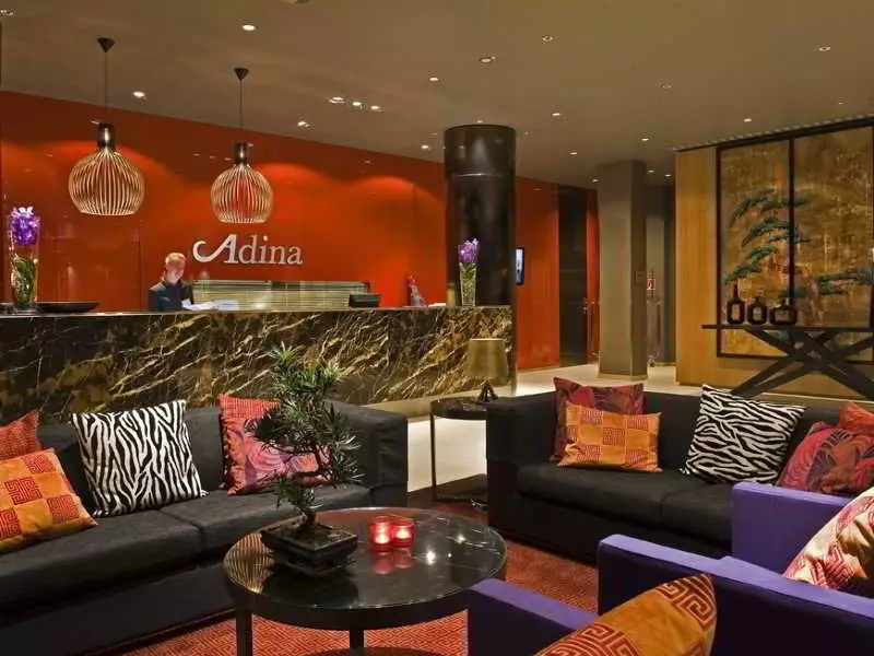 هتل Adina Apartment Hotel Frankfurt Neue Oper فرانکفورت
