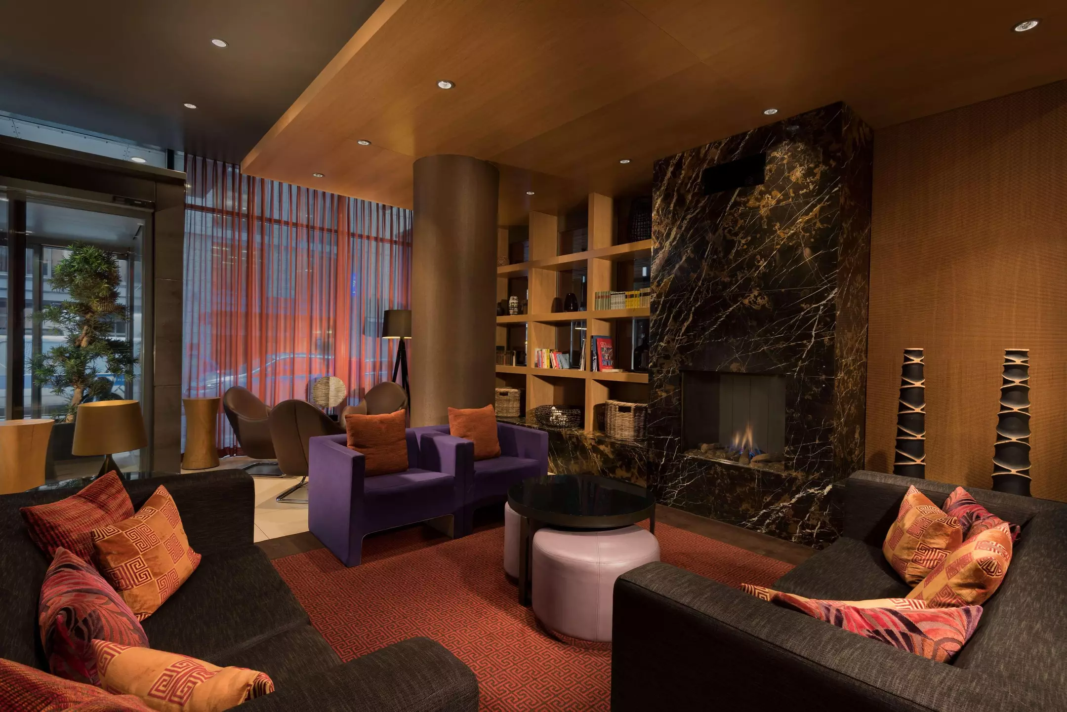 هتل Adina Apartment Hotel Frankfurt Neue Oper فرانکفورت