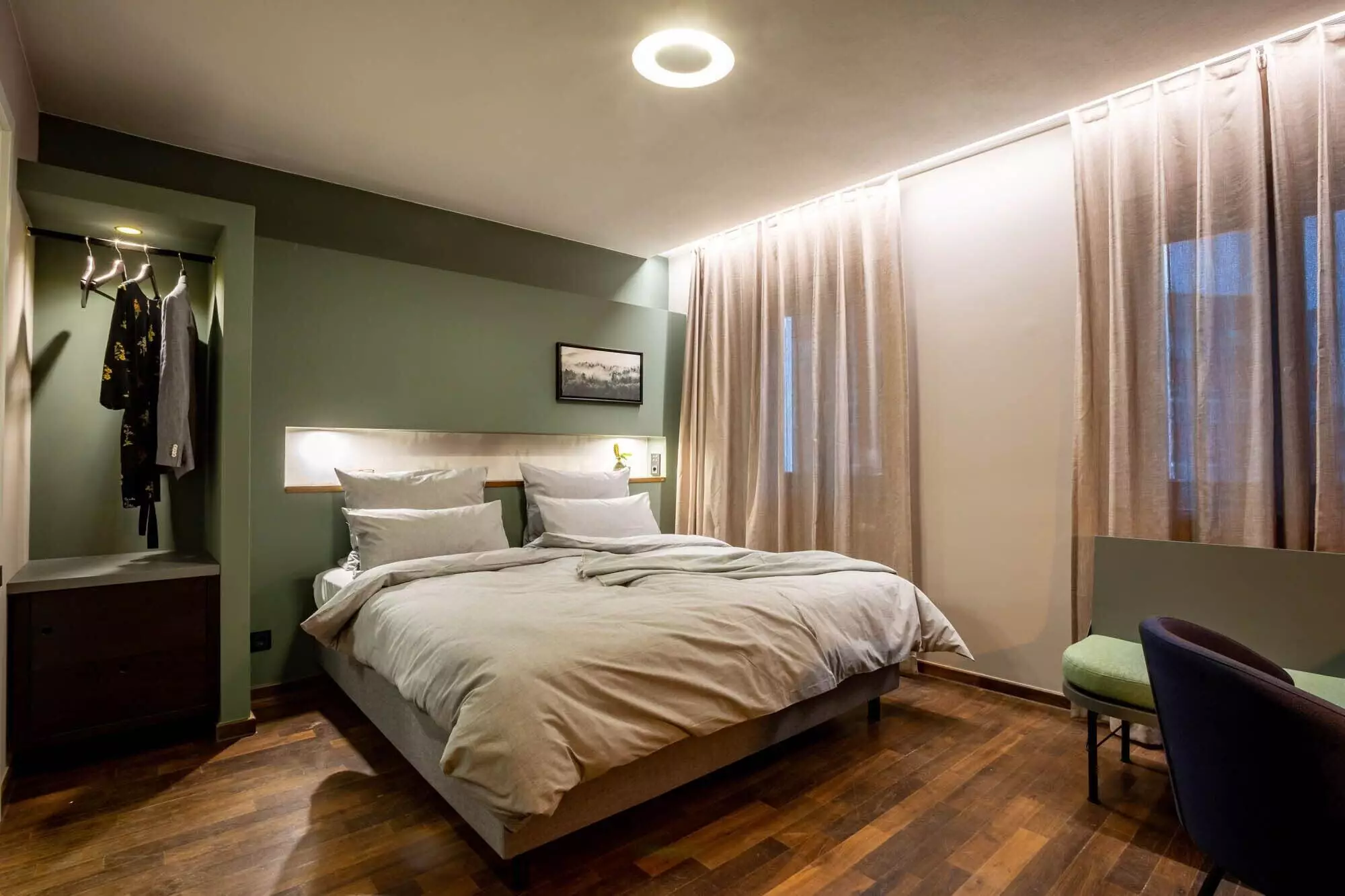 https://cdn.alibaba.ir/ostorage/hotel-accommodation-images/69f7cc8261ec039ef75ab73e_Berlin-The-Circus-Hotel-1.webp