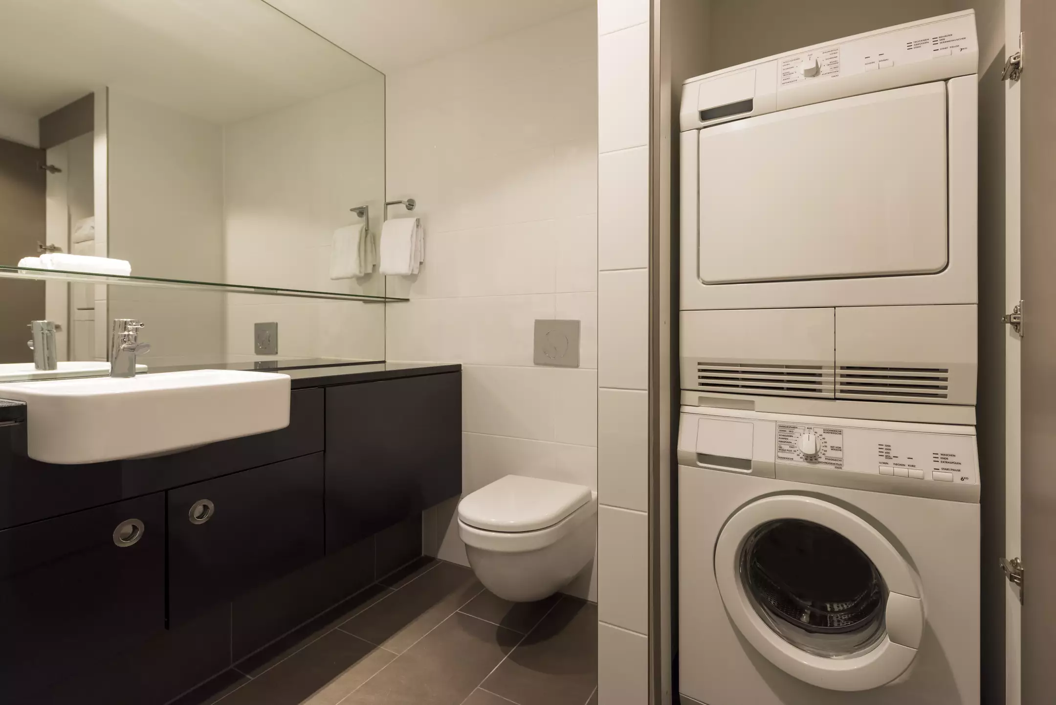 هتل Adina Apartment Hotel Berlin Mitte برلین