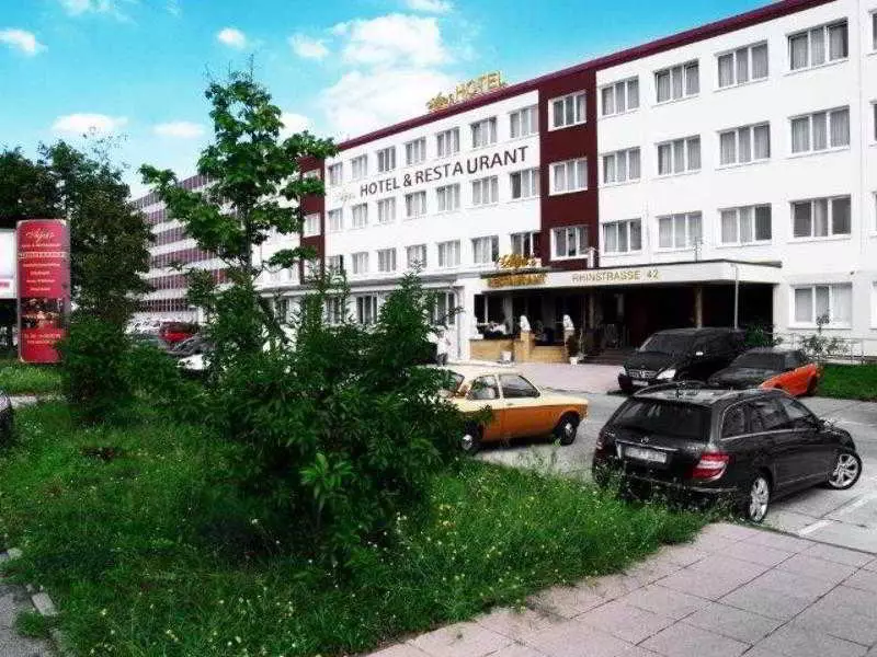 هتل AGA'S Hotel برلین