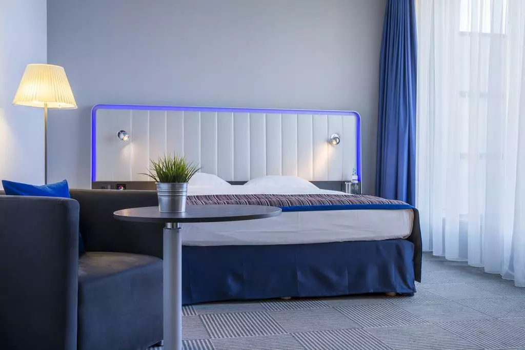 هتل Park Inn by Radisson Hotel in Stuttgart اشتوتگارت