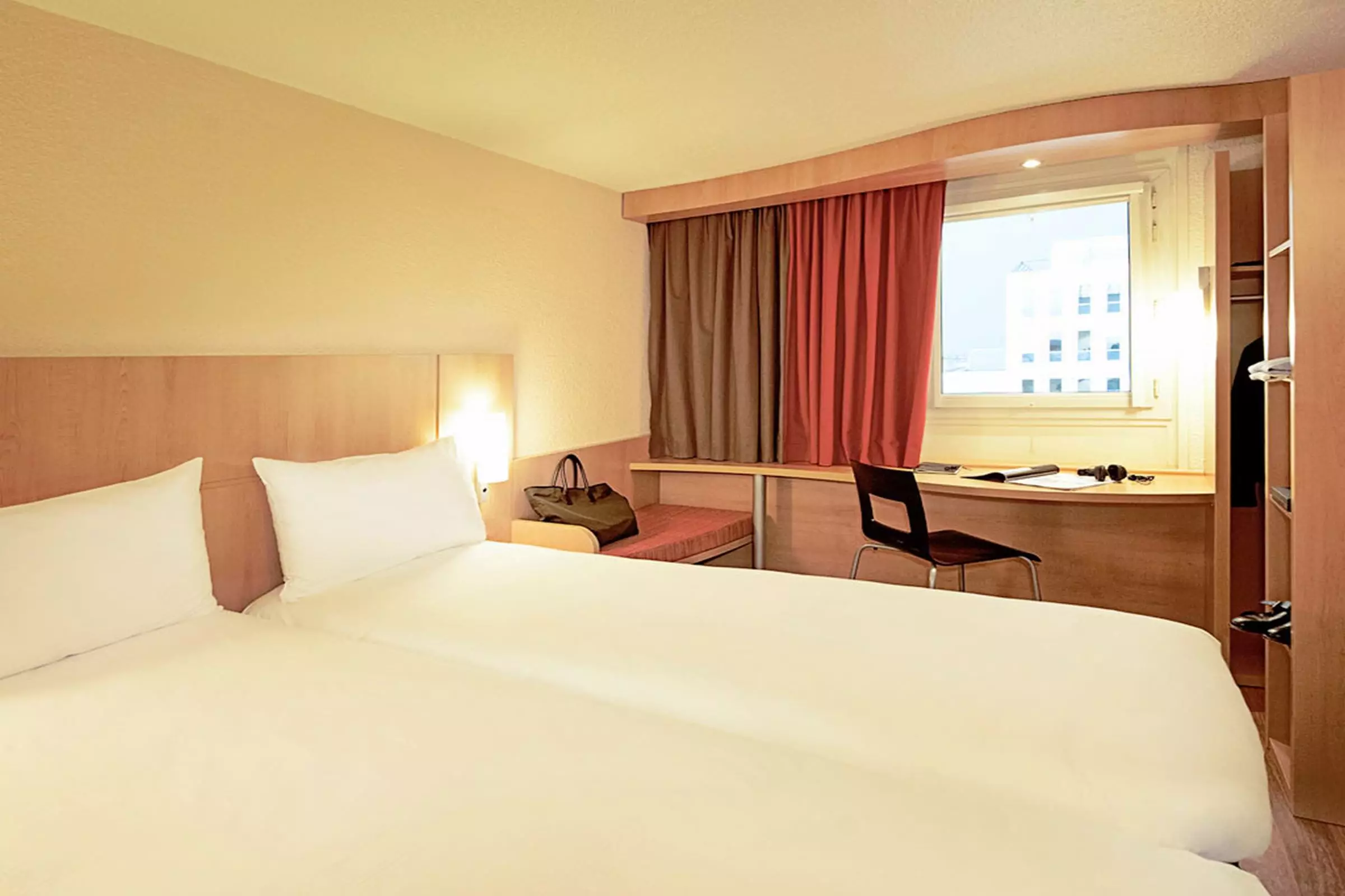 هتل ibis Stuttgart City اشتوتگارت