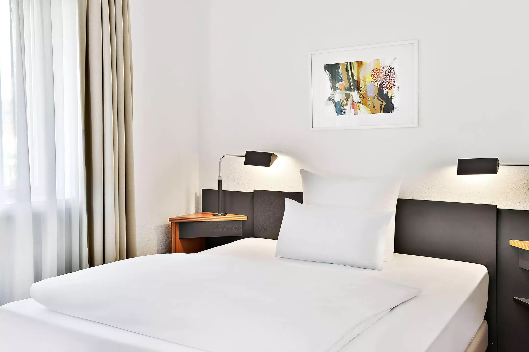 Alibaba https://cdn.alibaba.ir/ostorage/hotel-accommodation-images/69f83b4761ec039ef75b0d59_Hirschberg-Heidelberg-NH-Hirschberg-Heidelberg-1.webp