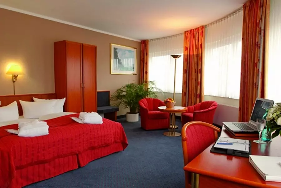 هتل H+ Hotel Darmstadt Darmstadt