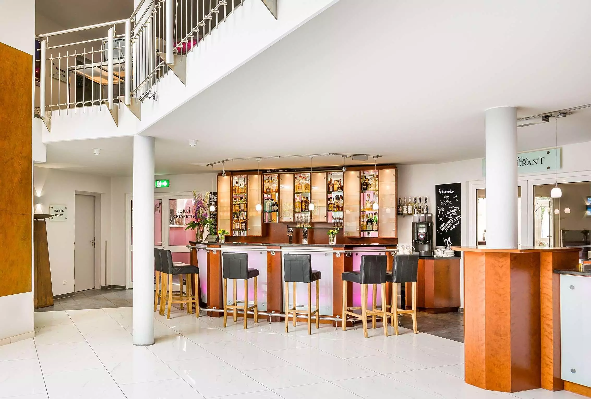 هتل Select Hotel Oberhausen اوبرهازن