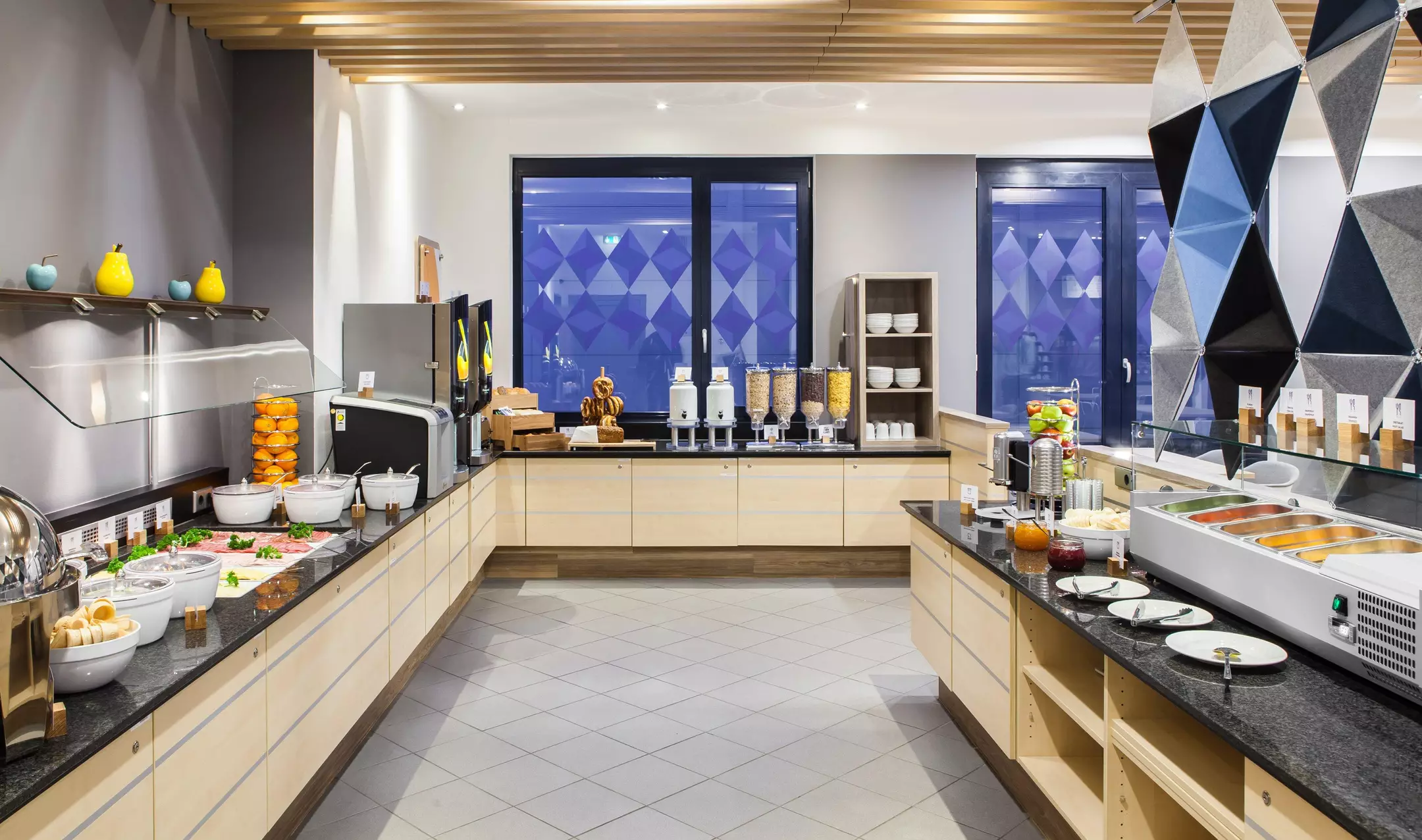 هتل Holiday Inn Express München Messe مونیخ
