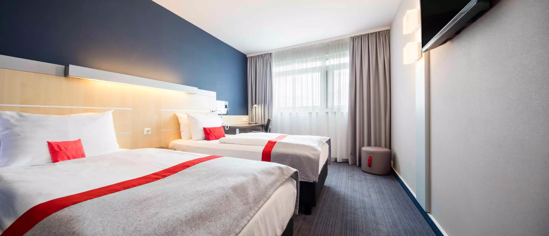 هتل Holiday Inn Express München Messe مونیخ