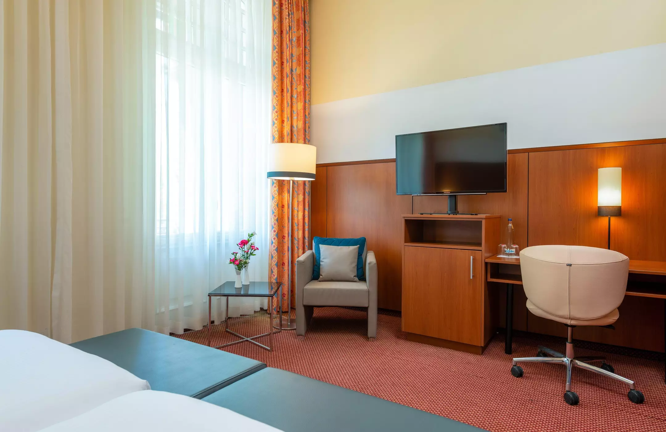 Alibaba https://cdn.alibaba.ir/ostorage/hotel-accommodation-images/69f86b4461ec039ef75b2e18_Berlin-Leonardo-Hotel-Berlin-KU-DAMM-1.webp
