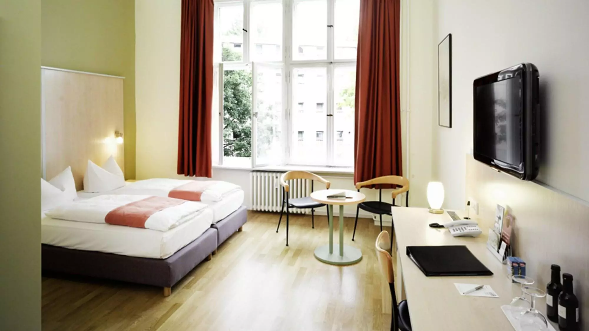 Alibaba https://cdn.alibaba.ir/ostorage/hotel-accommodation-images/69f86b7561ec039ef75b2e34_Berlin-Hansablick-1.webp